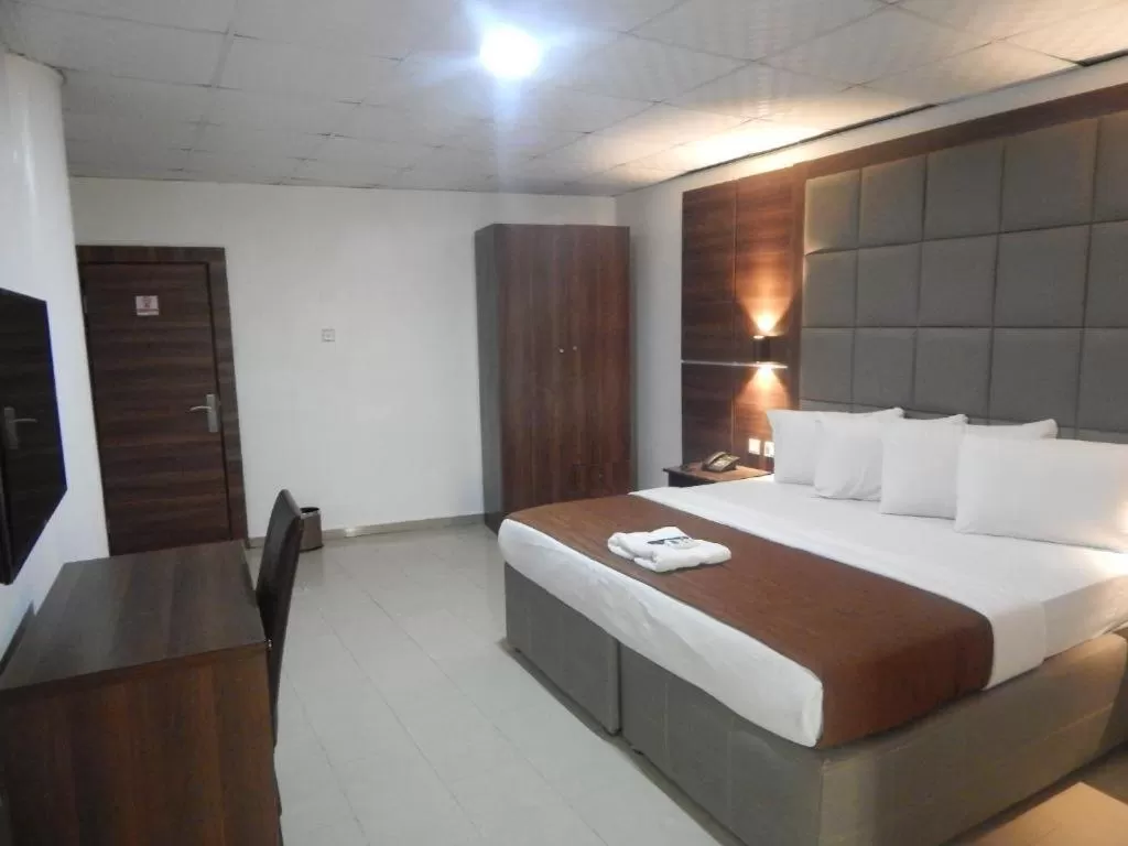 Bed in Presken Hotels @Alade Avenue