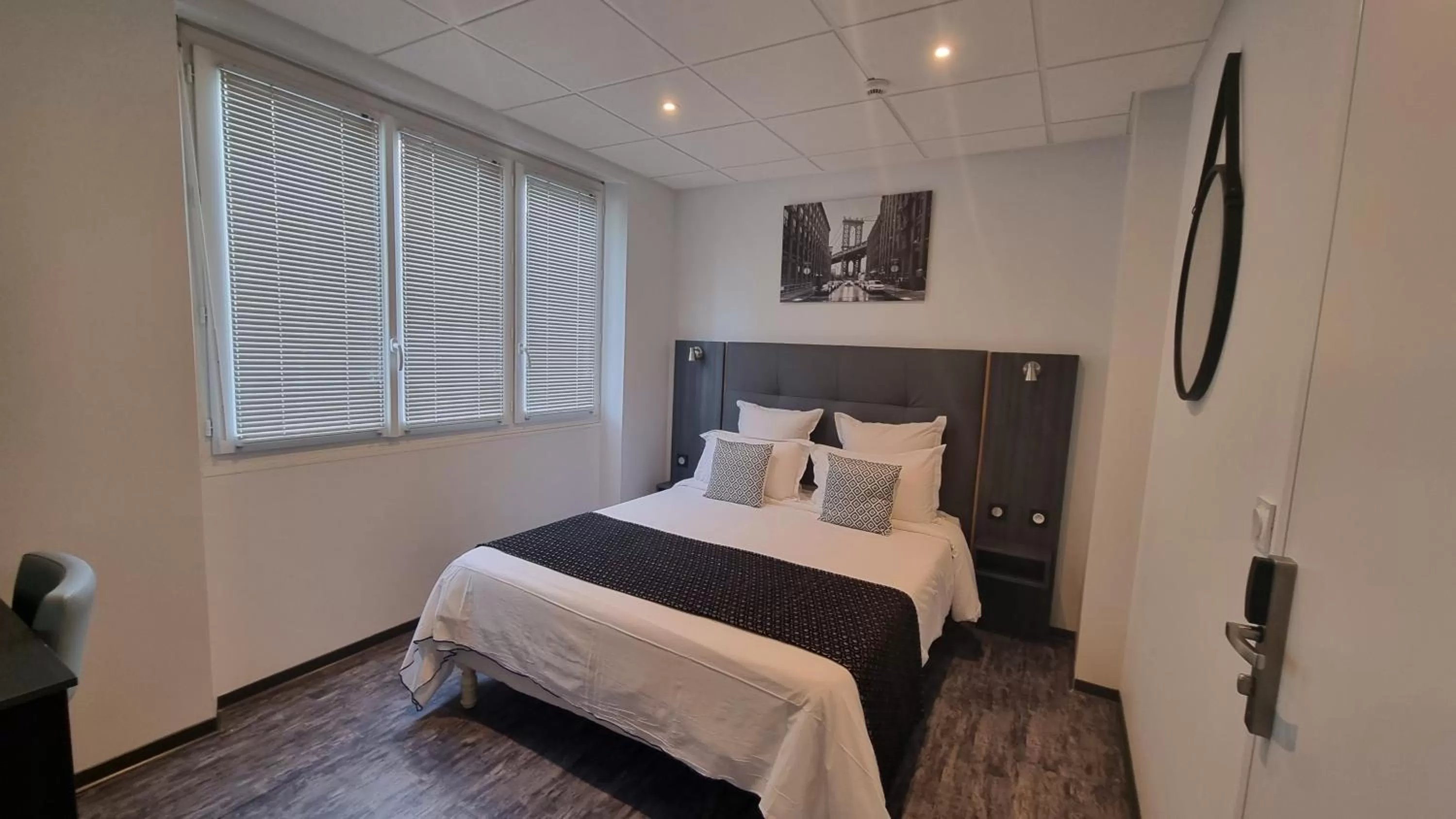 Superior Queen Room in The Originals City, Hôtel Rive Droite, Albi "Quartier Madeleine"