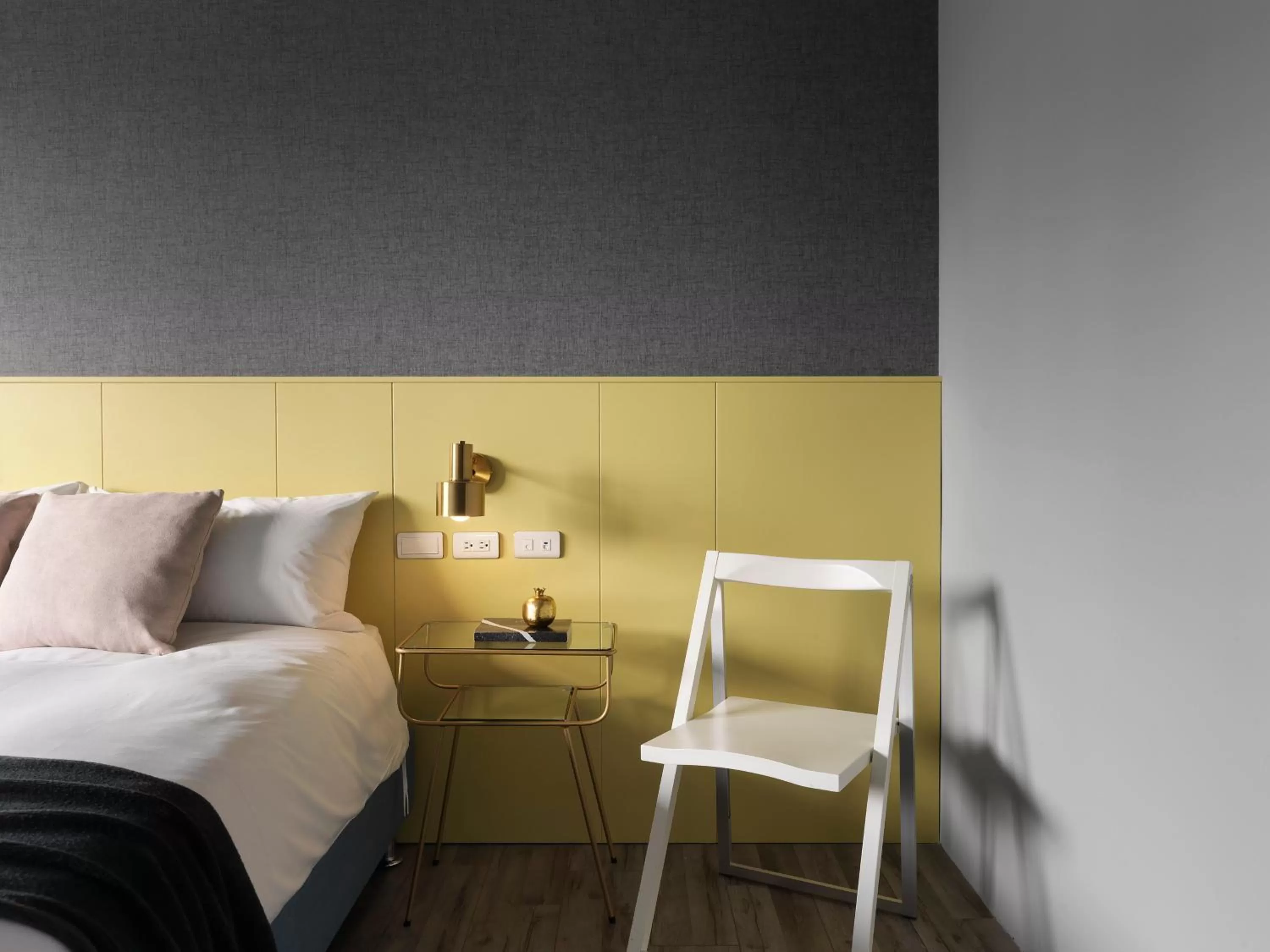 Decorative detail, Bed in Mr.Mantter