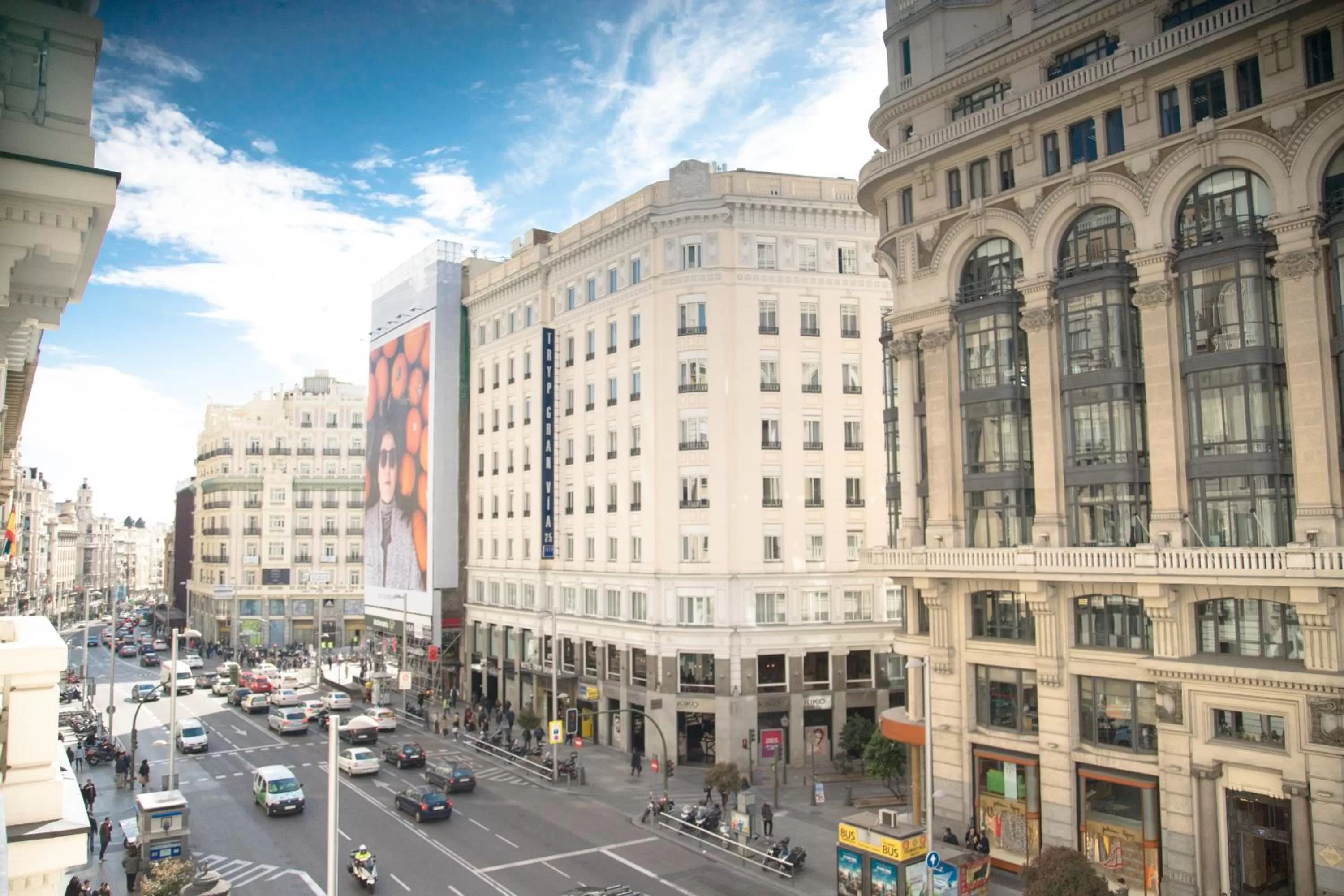 City view in Petit Palace Triball