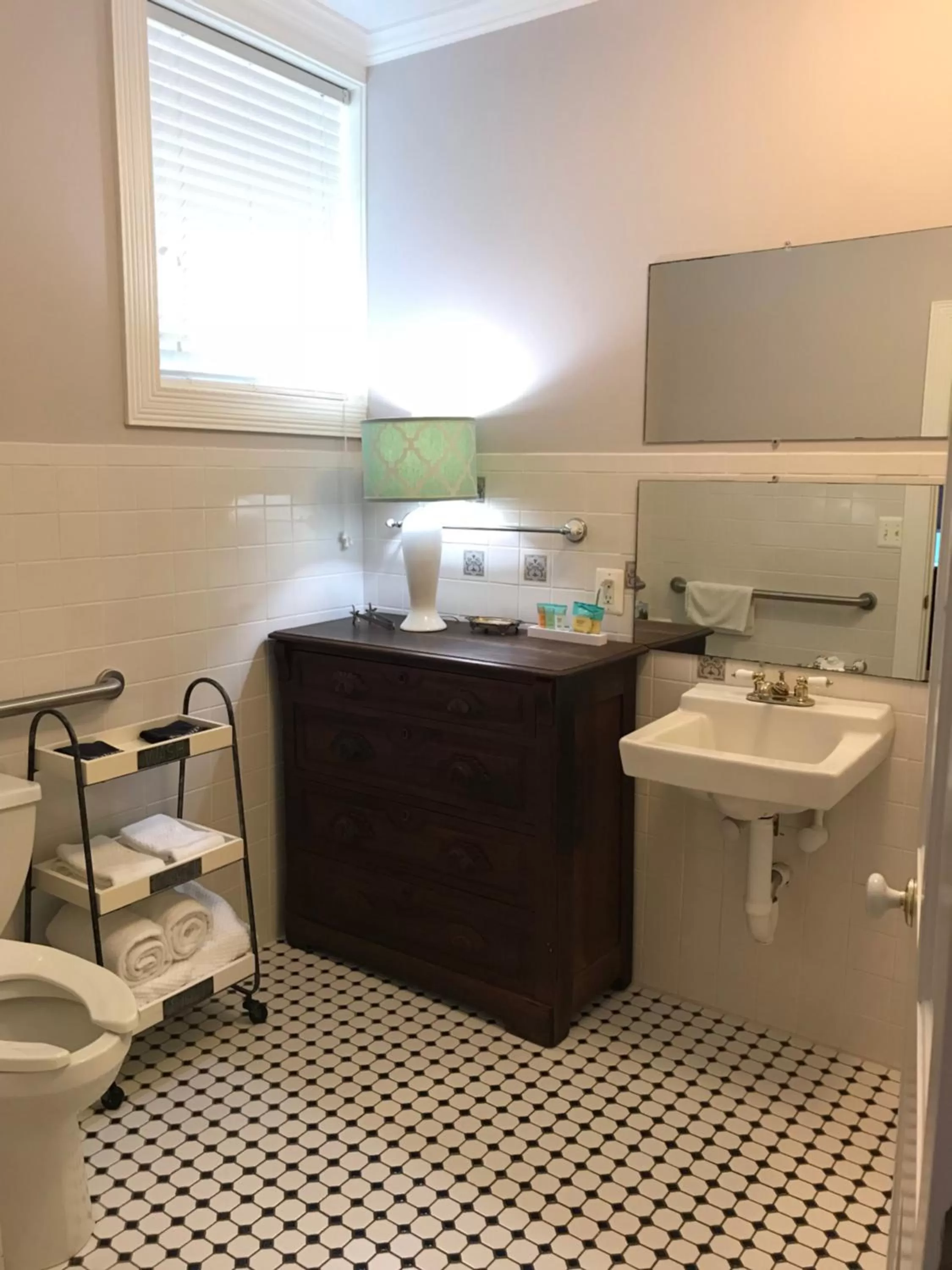 Shower in Elaine's Cape May Boutique Hotel