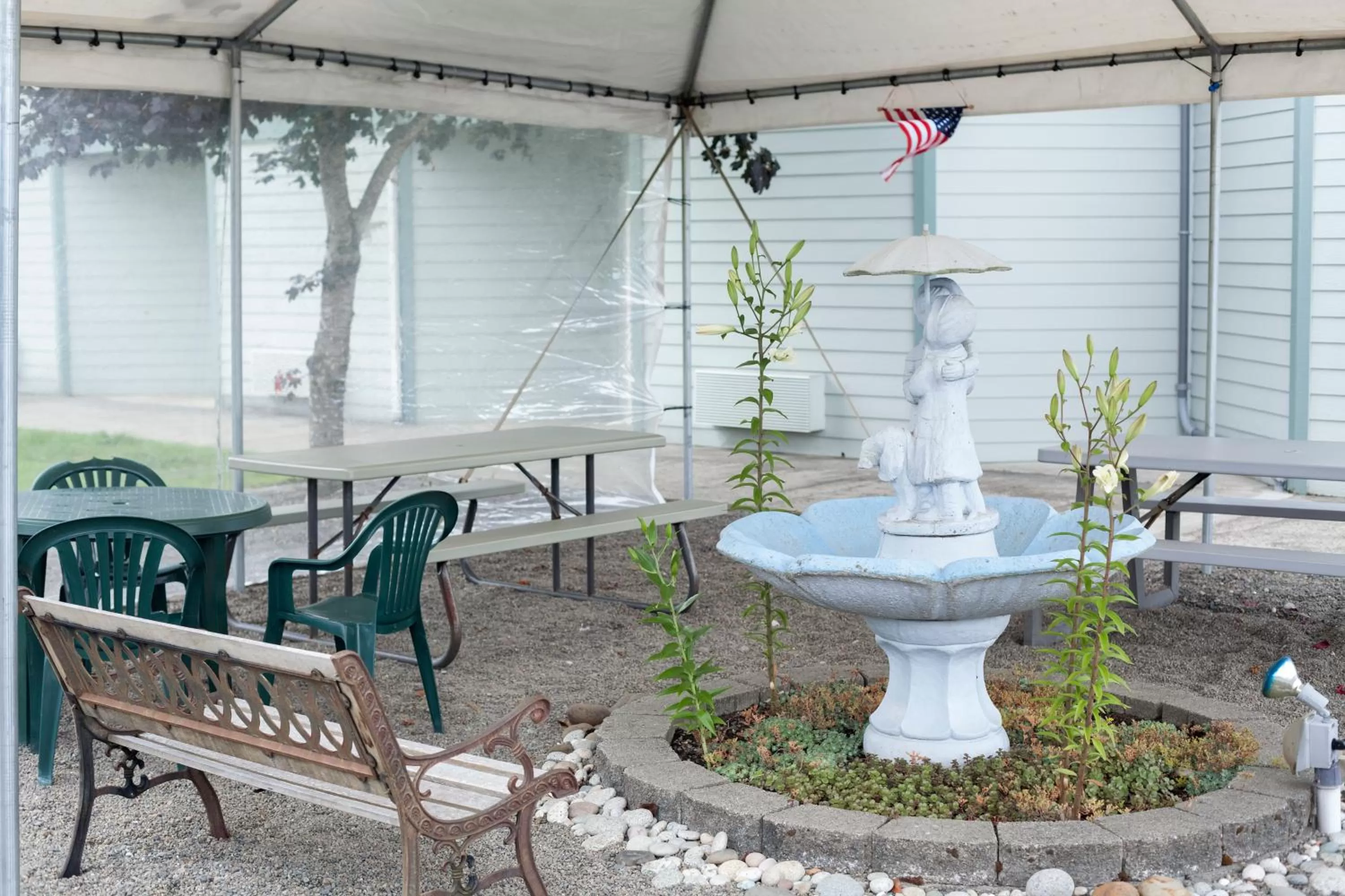 Property building in Dew Drop Inn