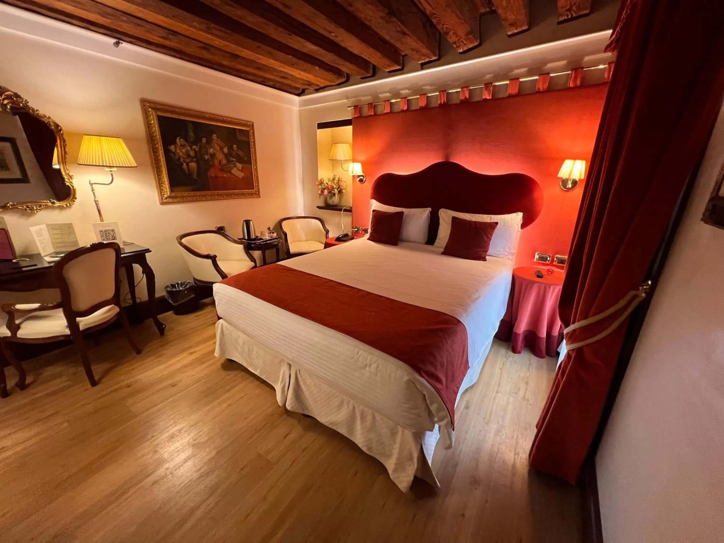 Bedroom, Bed in Ruzzini Palace Hotel