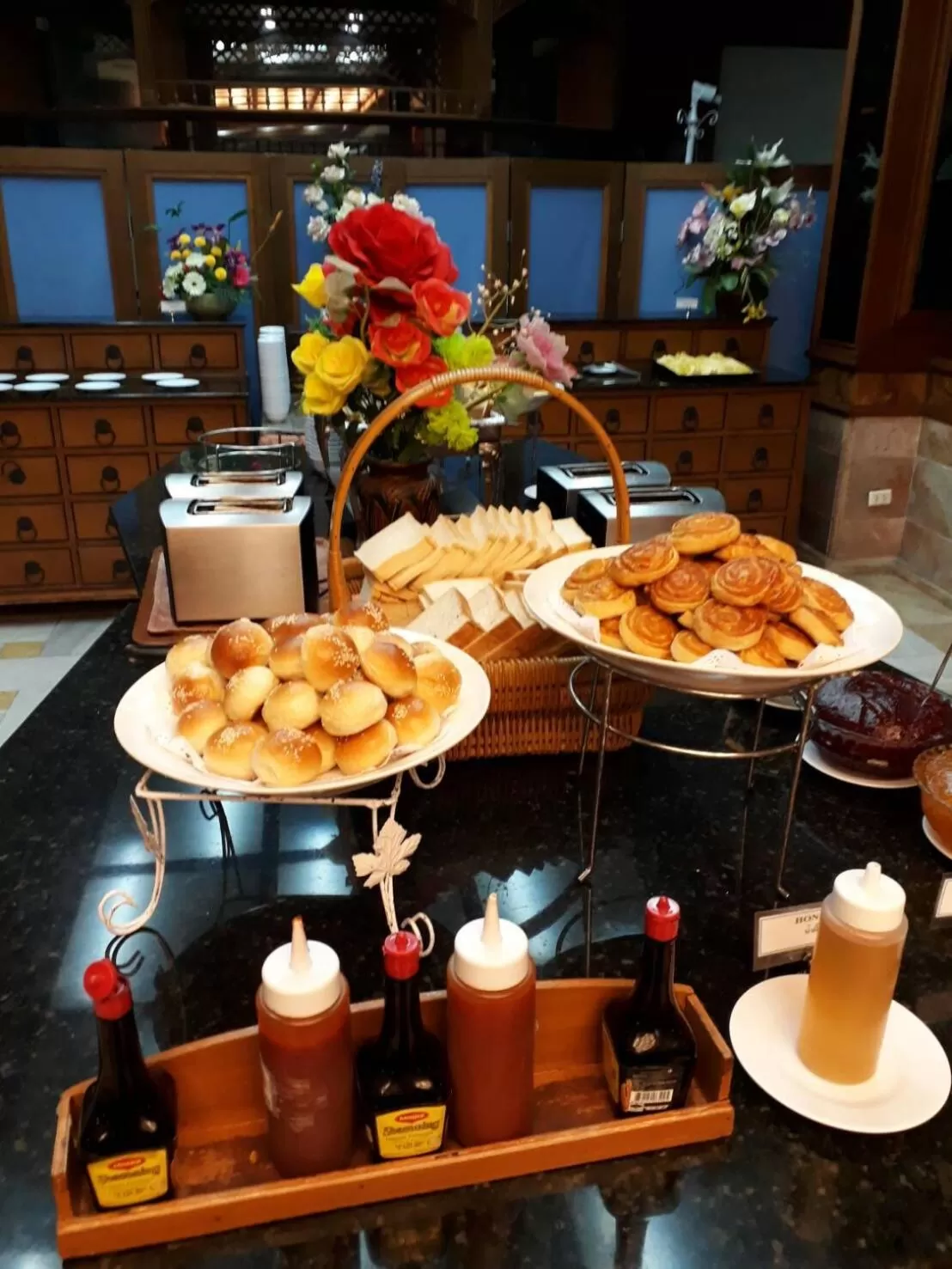 Buffet breakfast in Royal Palace Hotel