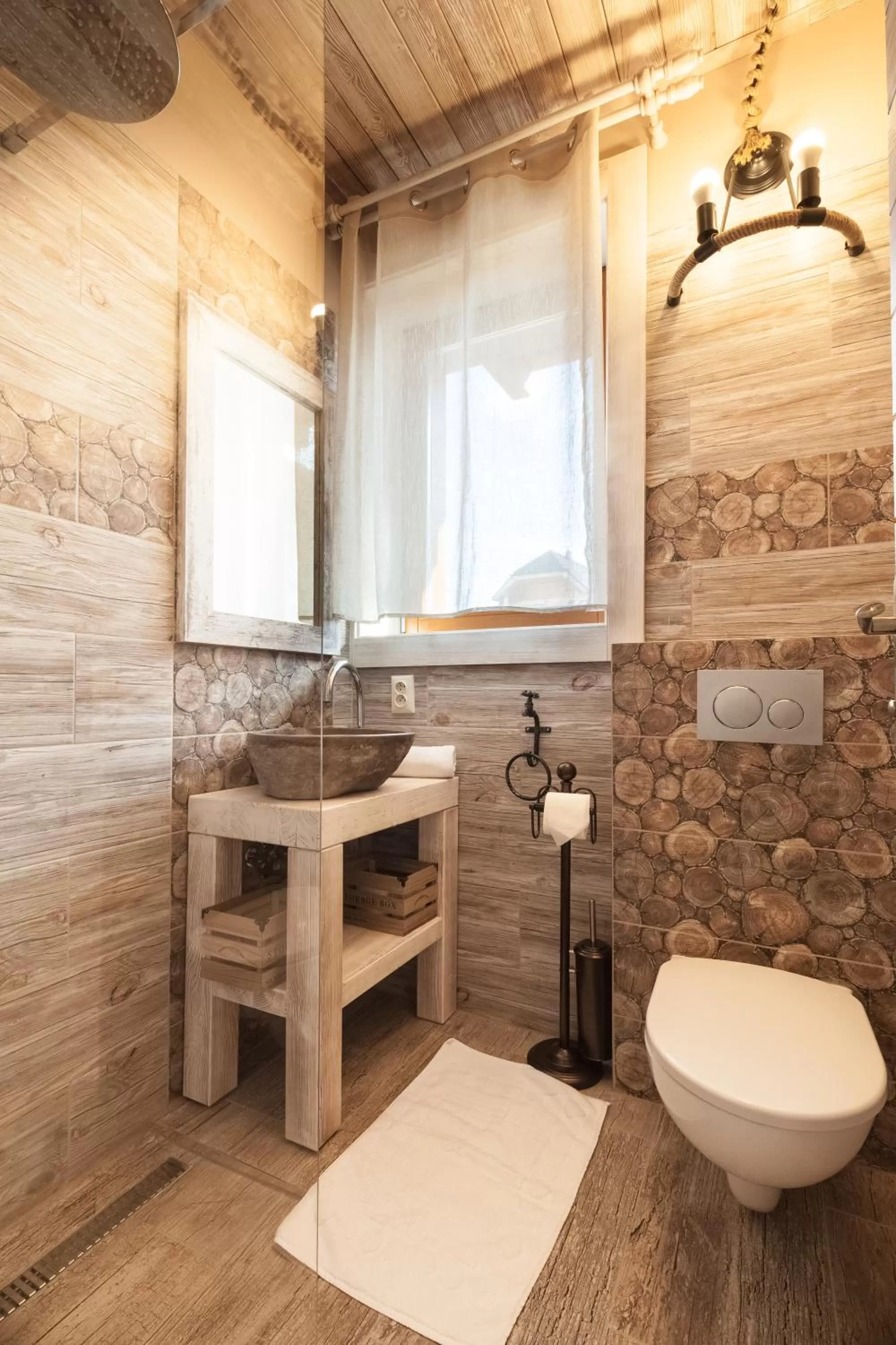 Shower in Chalets CEDER 1