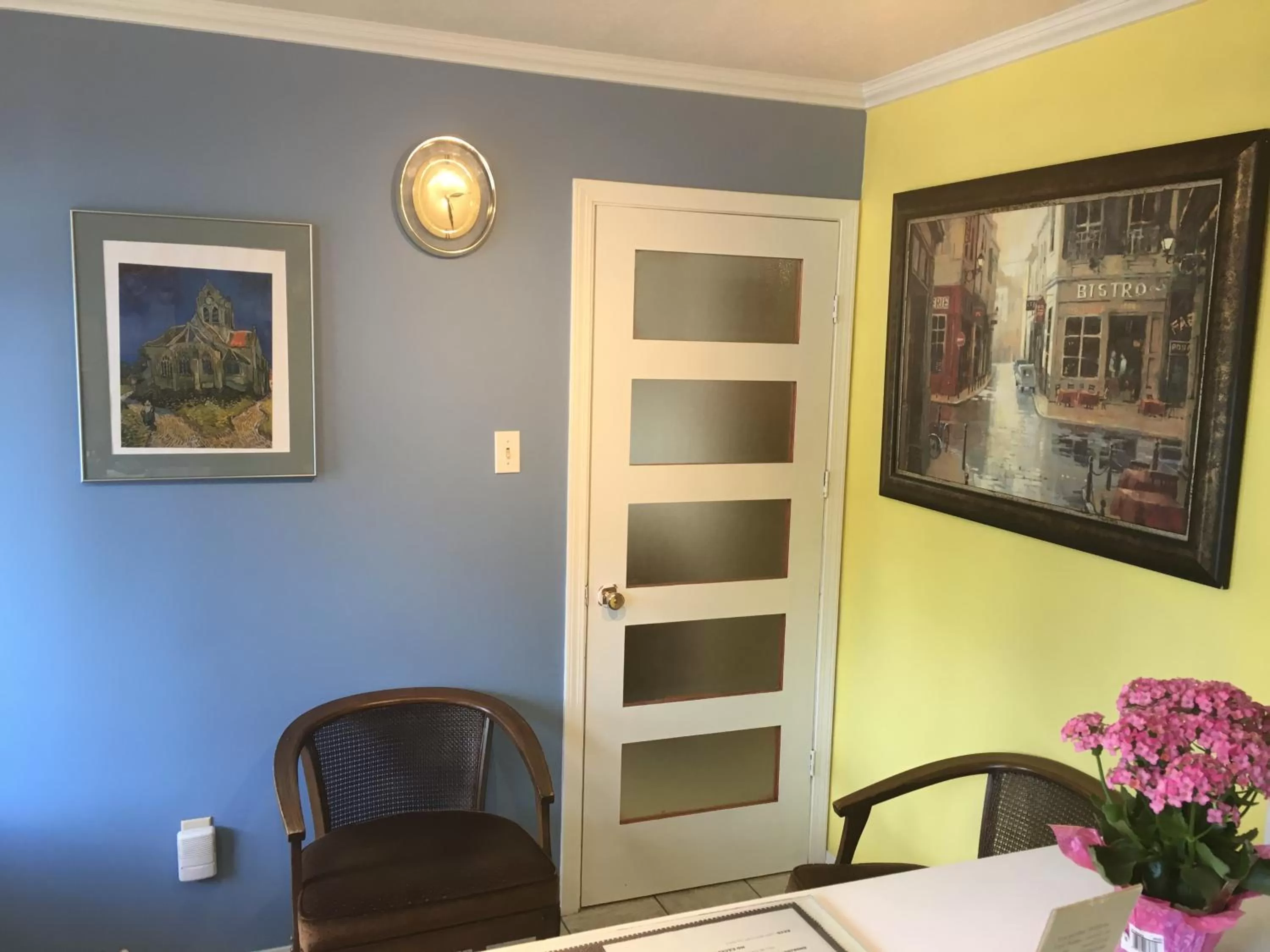 Lobby or reception in Fuller Lake Chemainus Motel