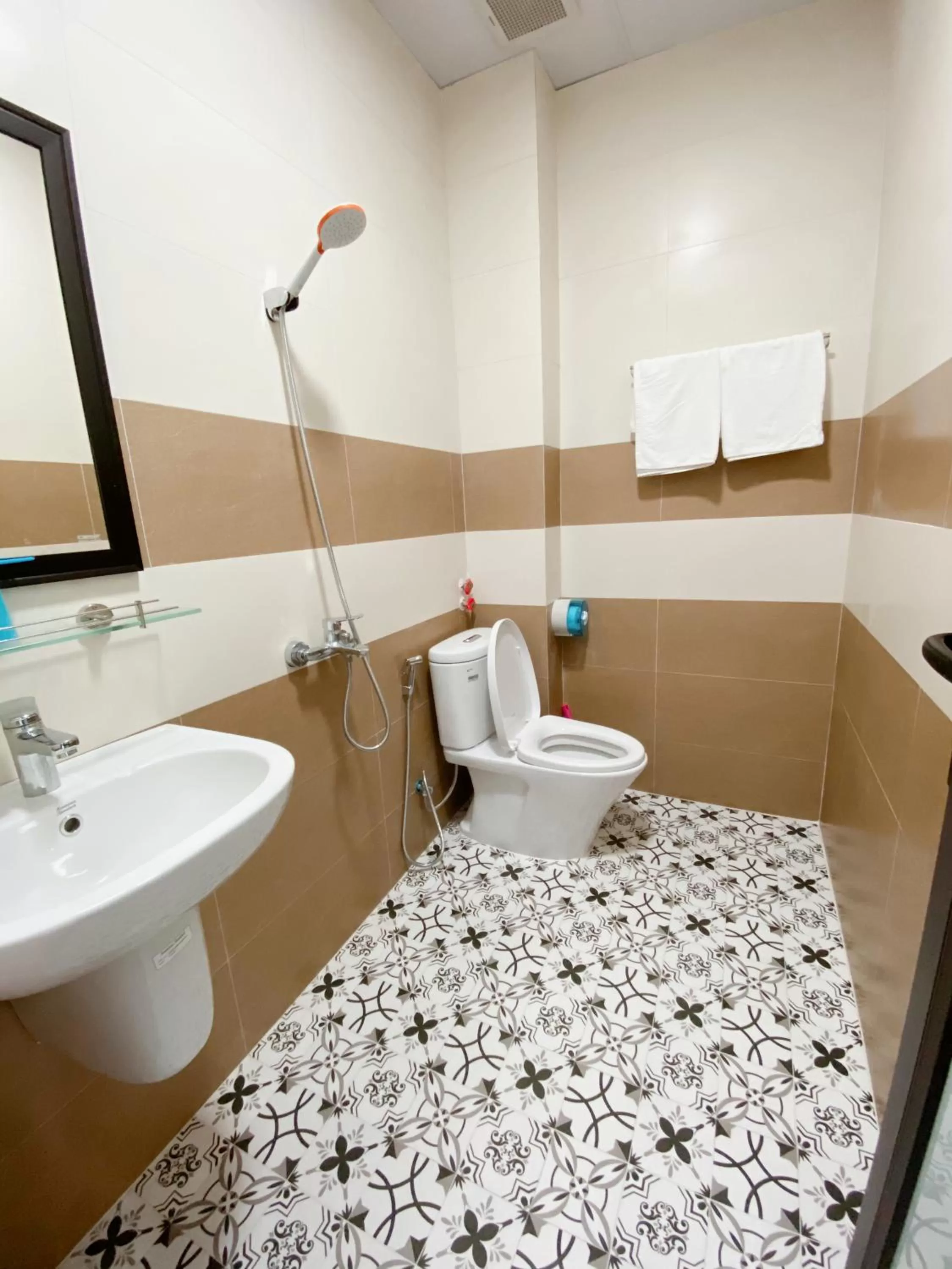 Toilet in Đình Vũ 3 Motel