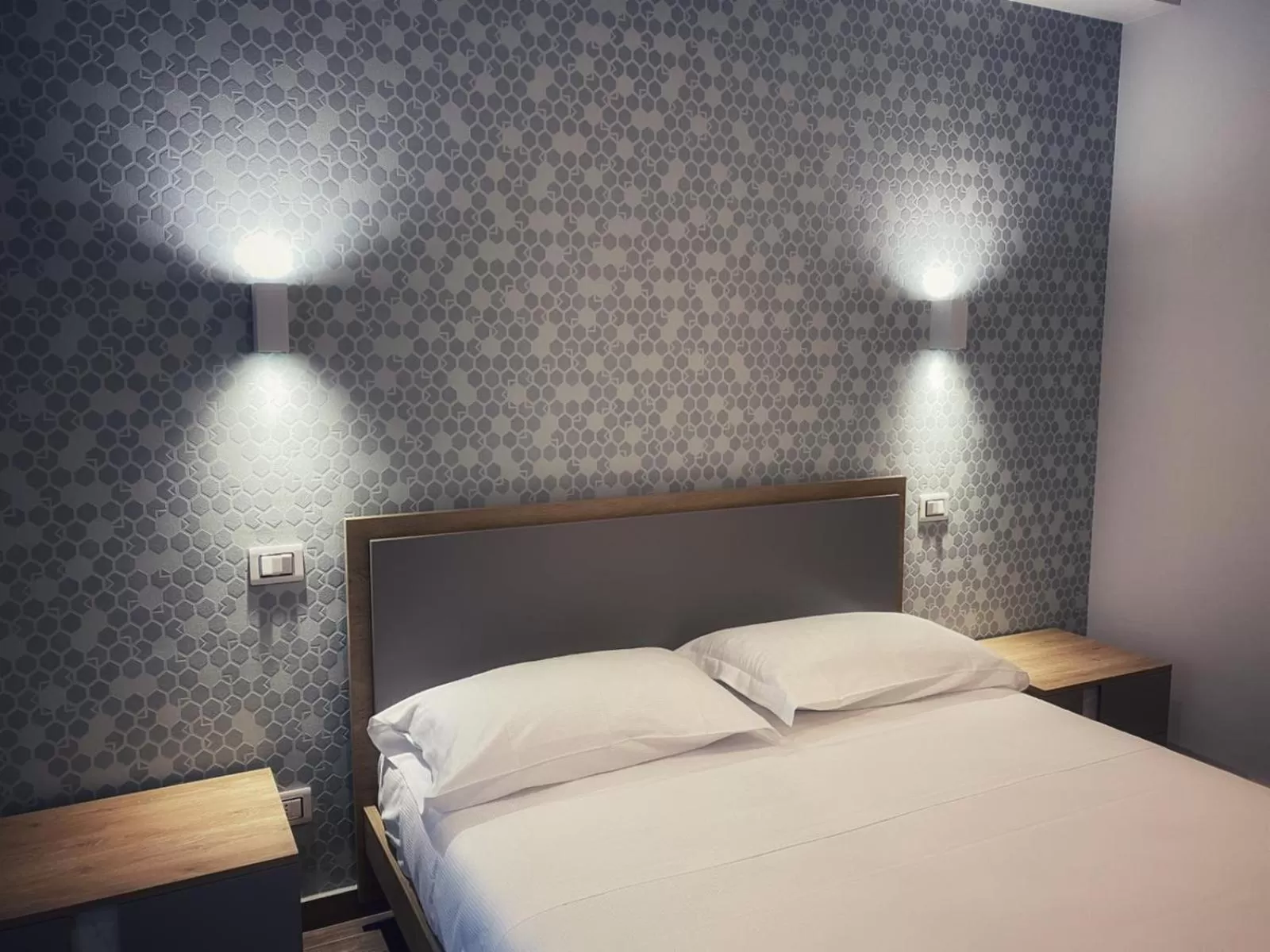 Bed in Lumarooms B&B