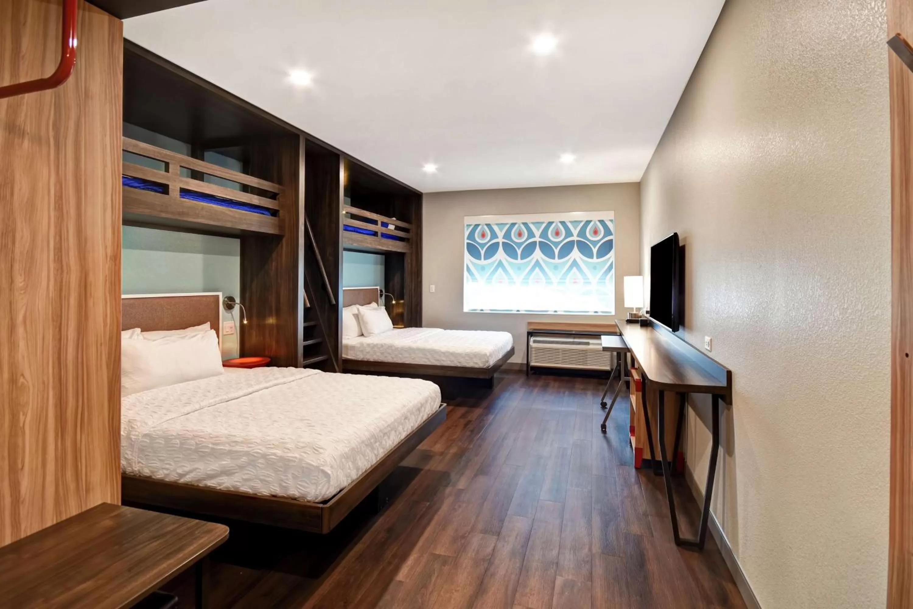 Bedroom, Bed in Tru By Hilton Pigeon Forge