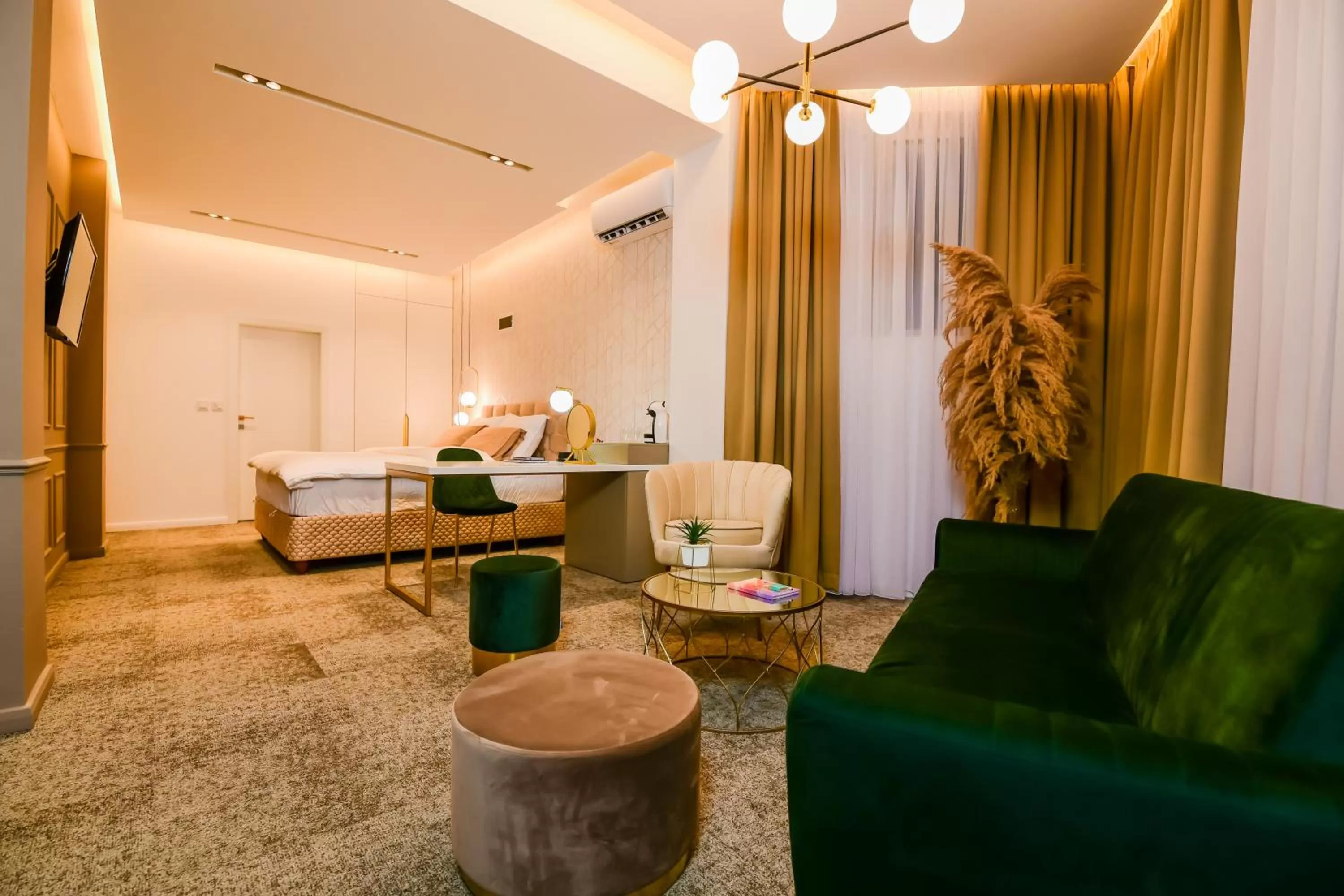 Seating Area in Hotel City View