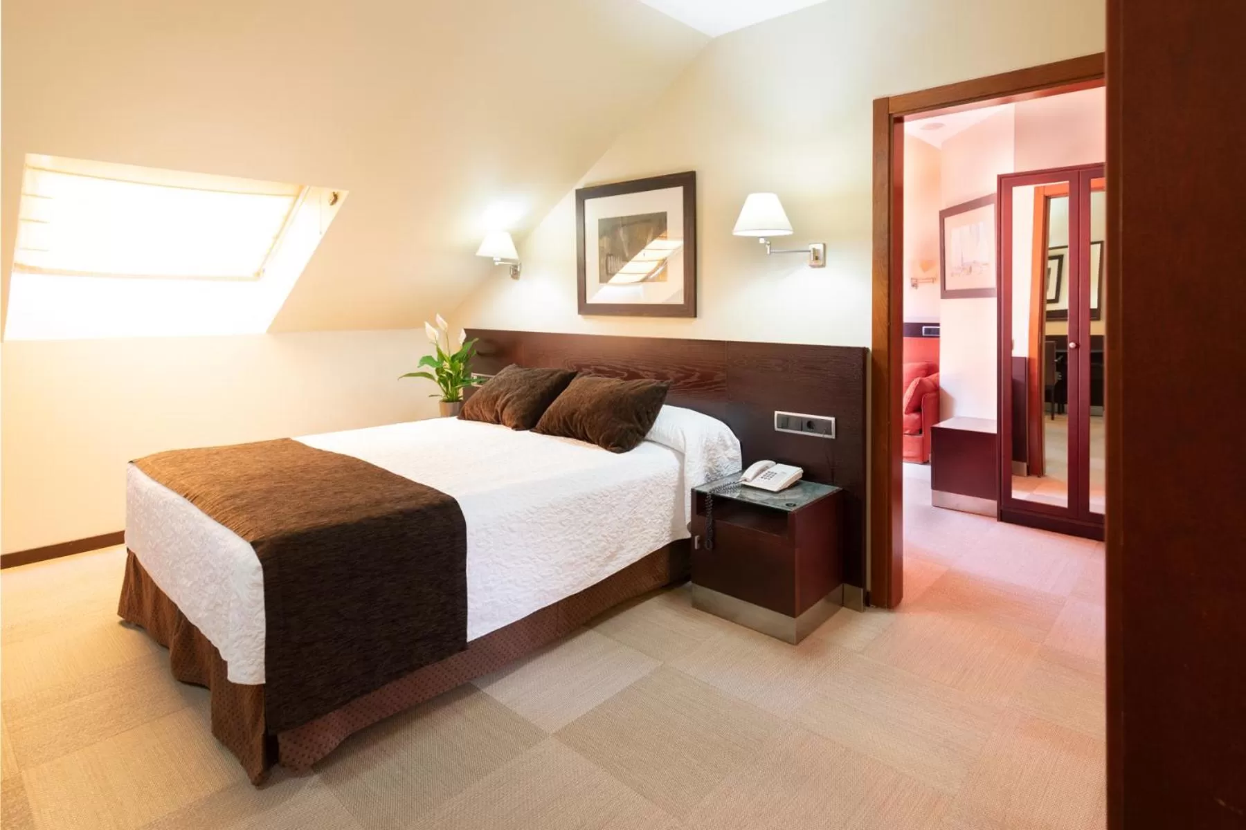 Bed in Hotel San Juan de los Reyes