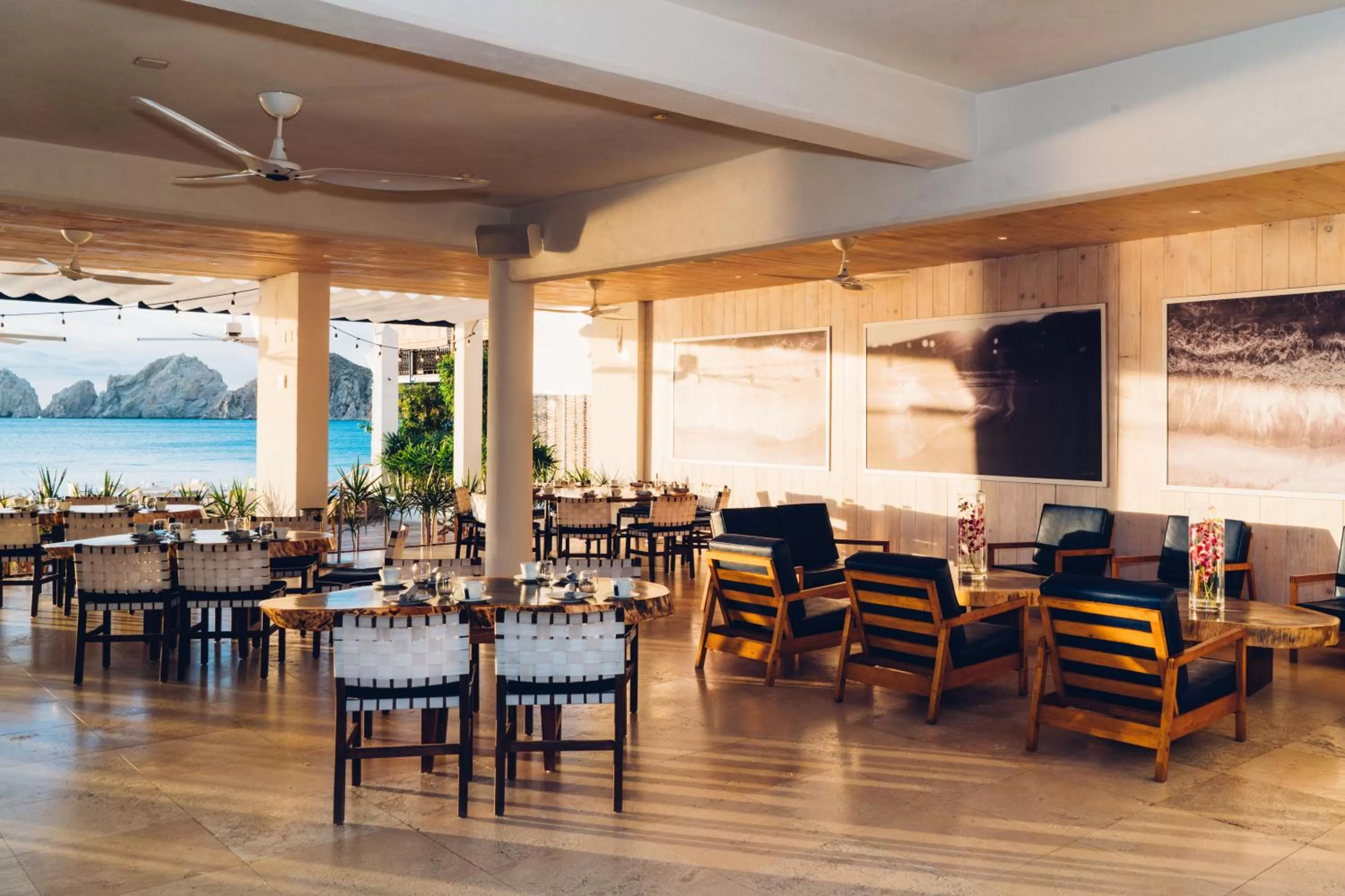 Restaurant/places to eat in Bahia Hotel & Beach House