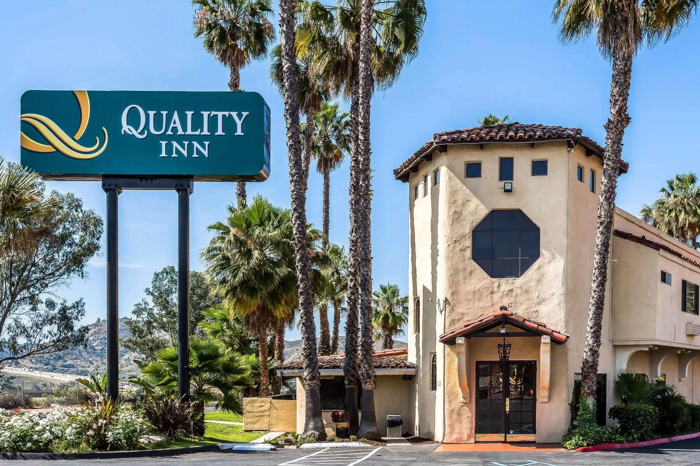 Property building in Quality Inn Fallbrook I-15