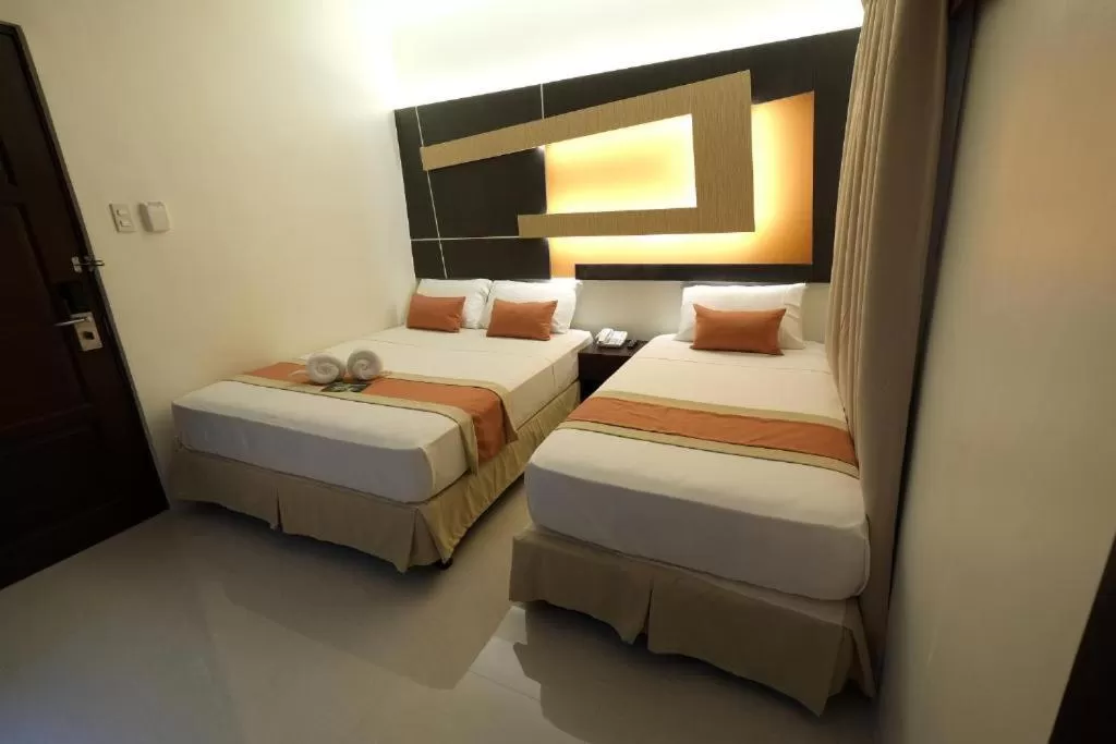 Bed in Southpole Central Hotel