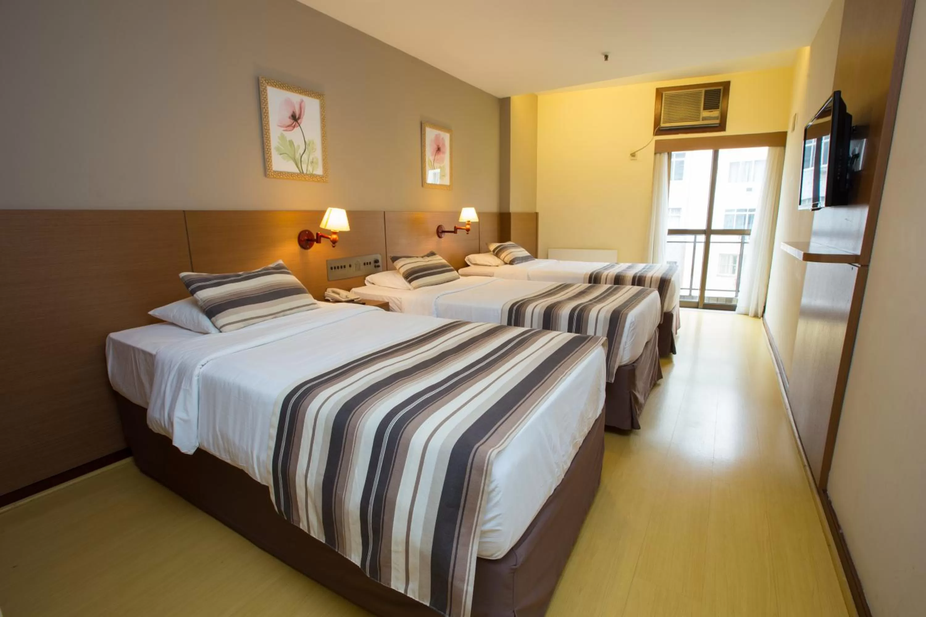 Day, Bed in Augusto's Copacabana Hotel