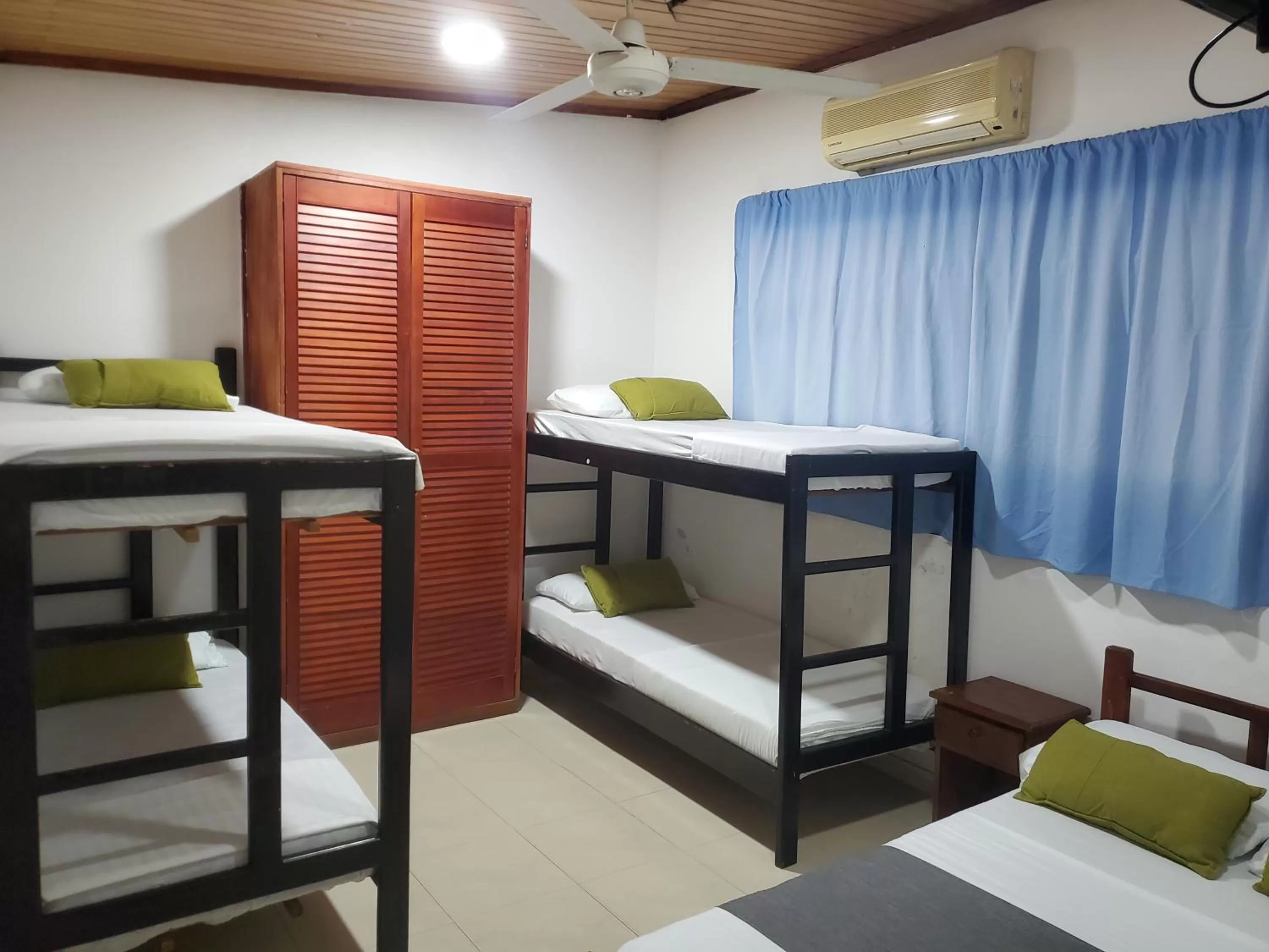 Bedroom, Bunk Bed in Hotel Tamaca Real