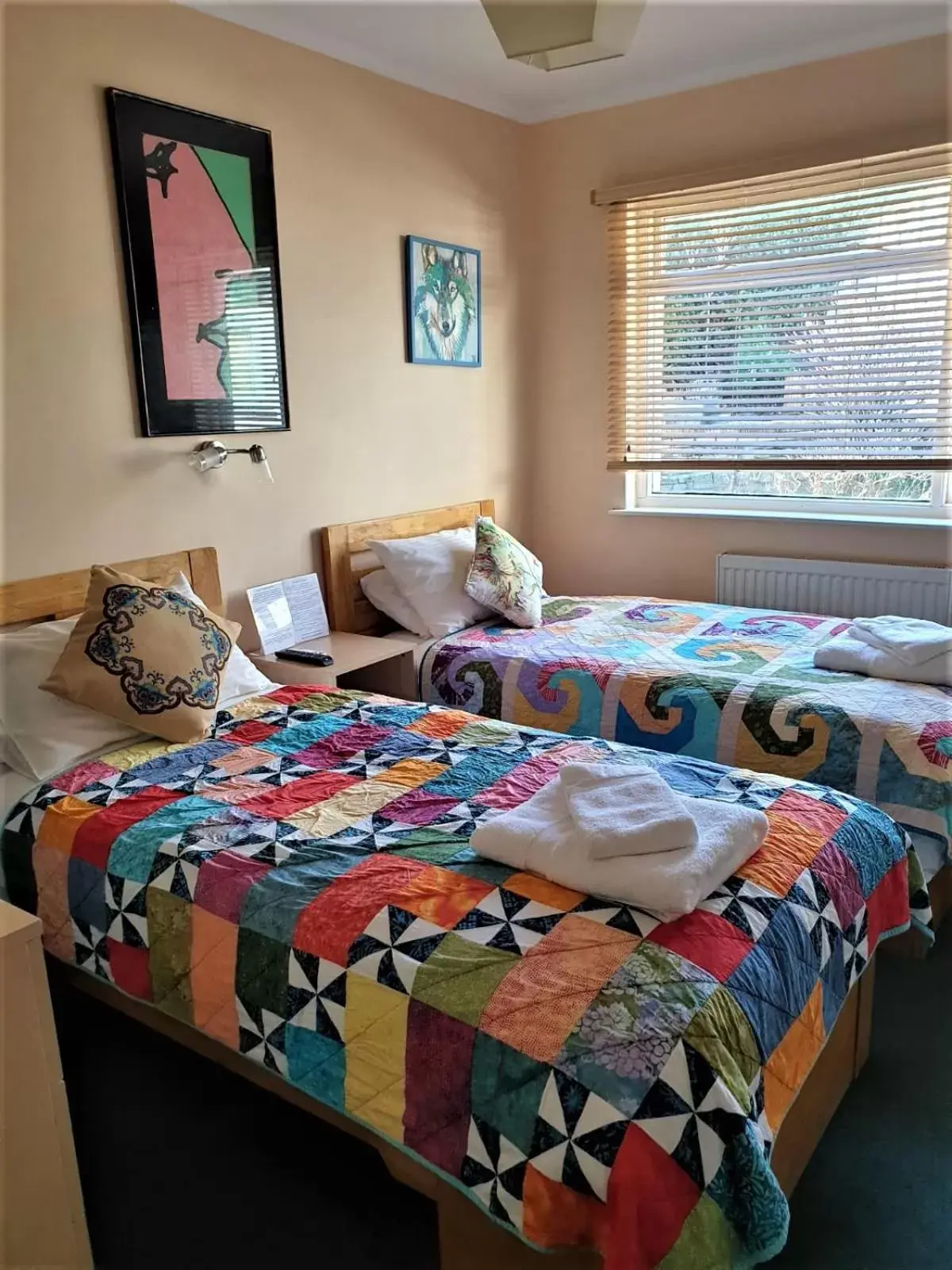 Twin Room with Private Bathroom - single occupancy in Avoncourt Lodge Twin Room with Private Bathroom - single occupancy in Avoncourt Lodge