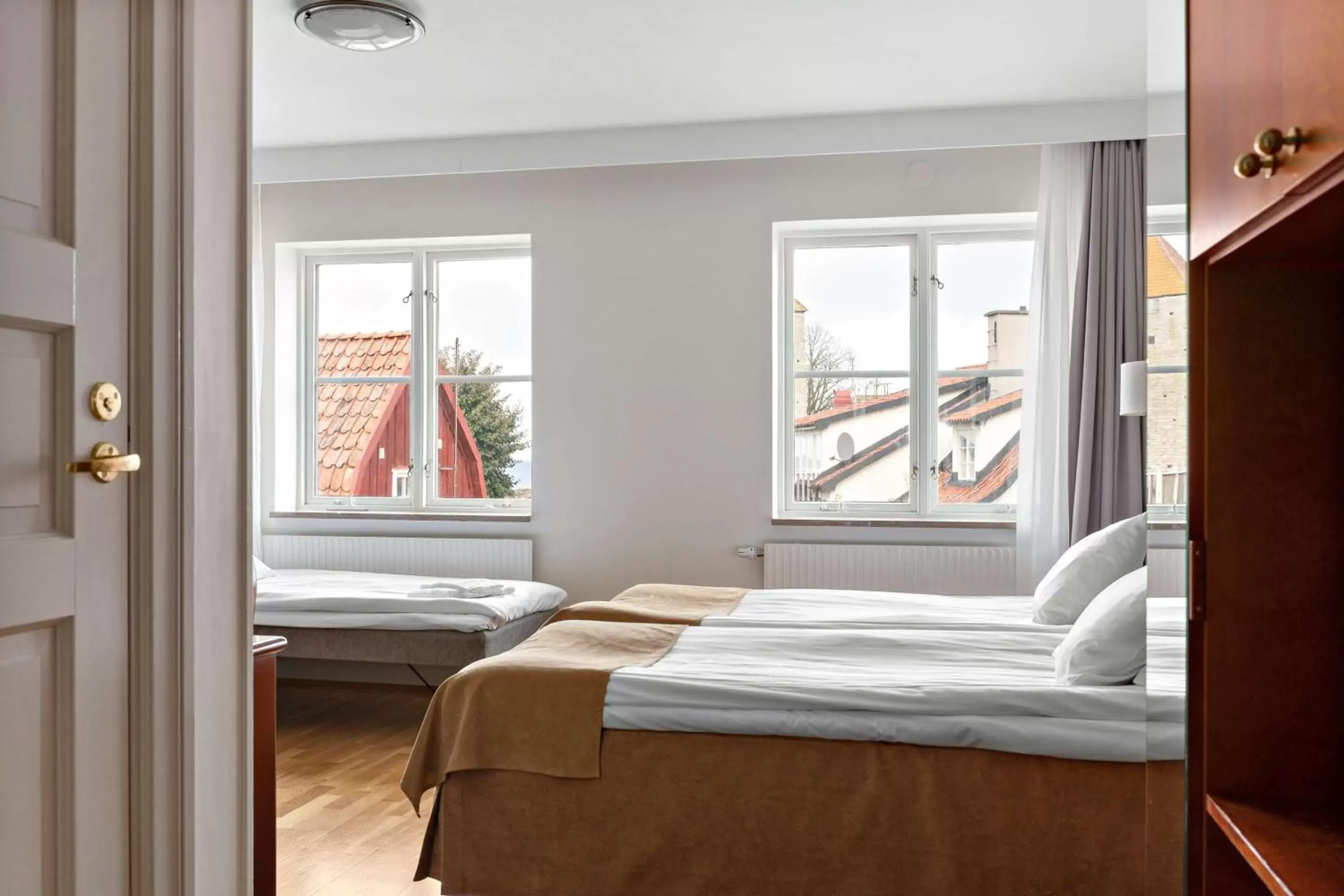 Standard Twin Room with additional Bed in Best Western Strand Hotel Standard Twin Room with additional Bed in Best Western Strand Hotel