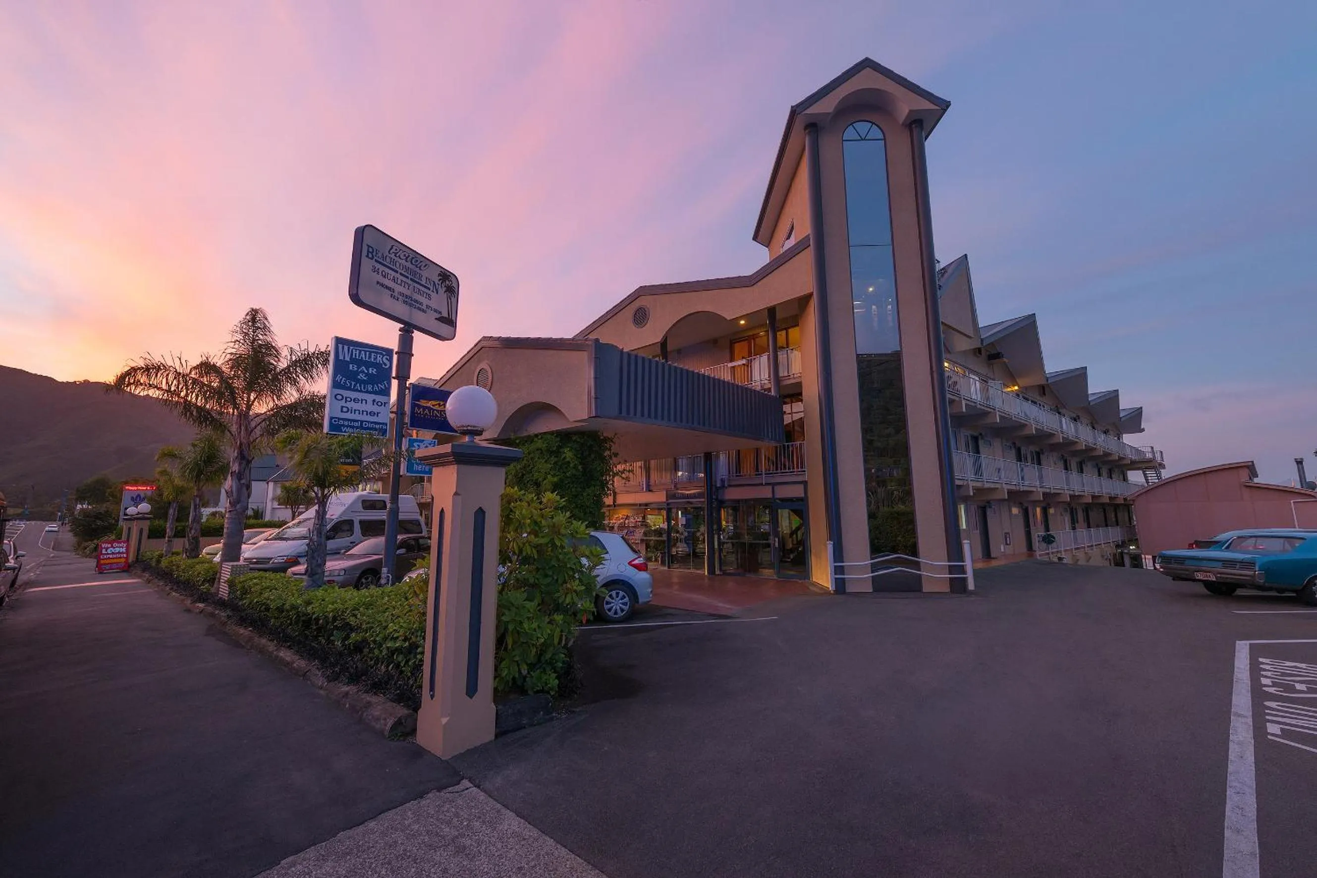 Facade/entrance in Beachcomber Inn Picton