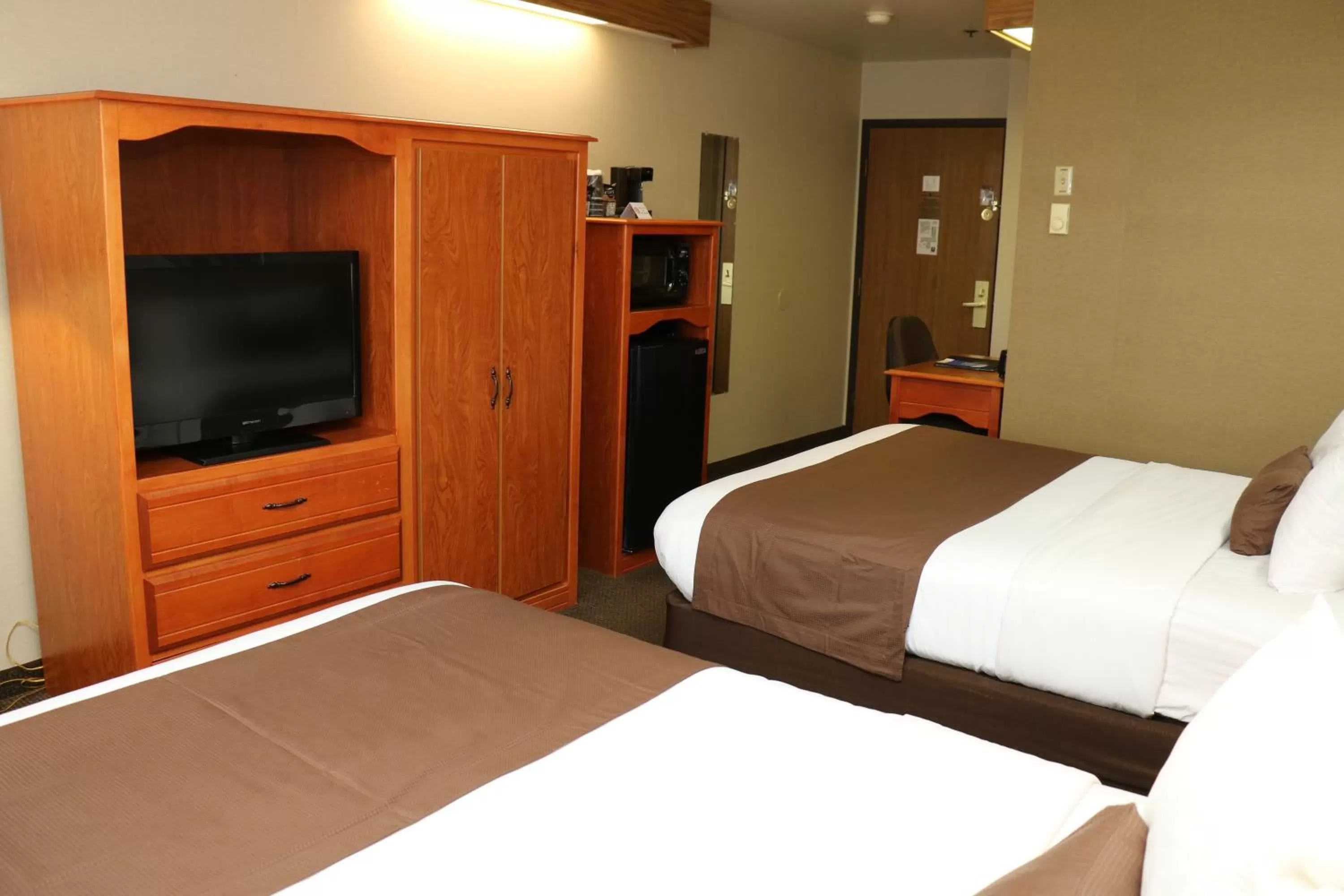 Bedroom, Bed in Motel 6 Minot, ND