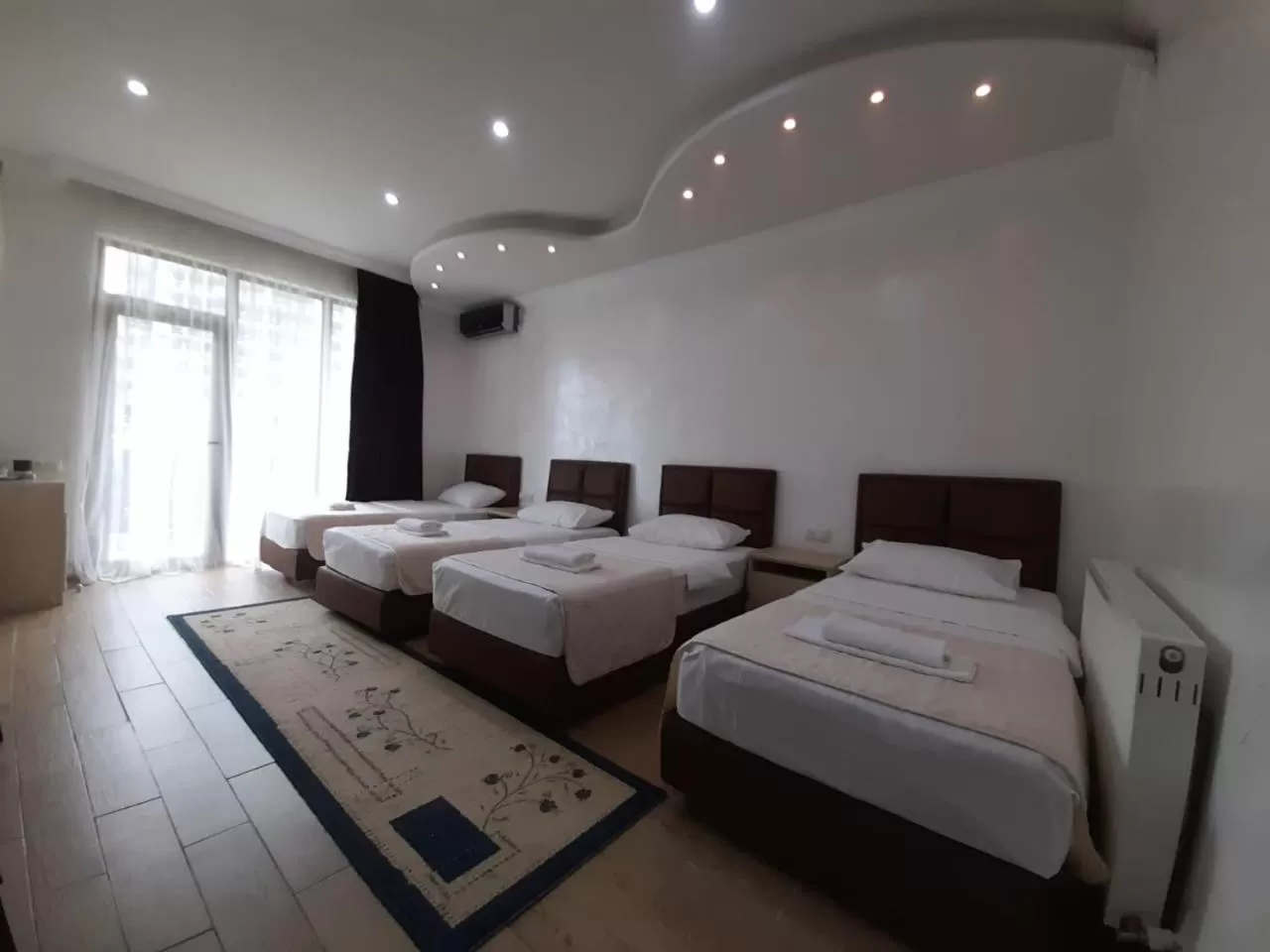 Bedroom in Hotel Royal Palace