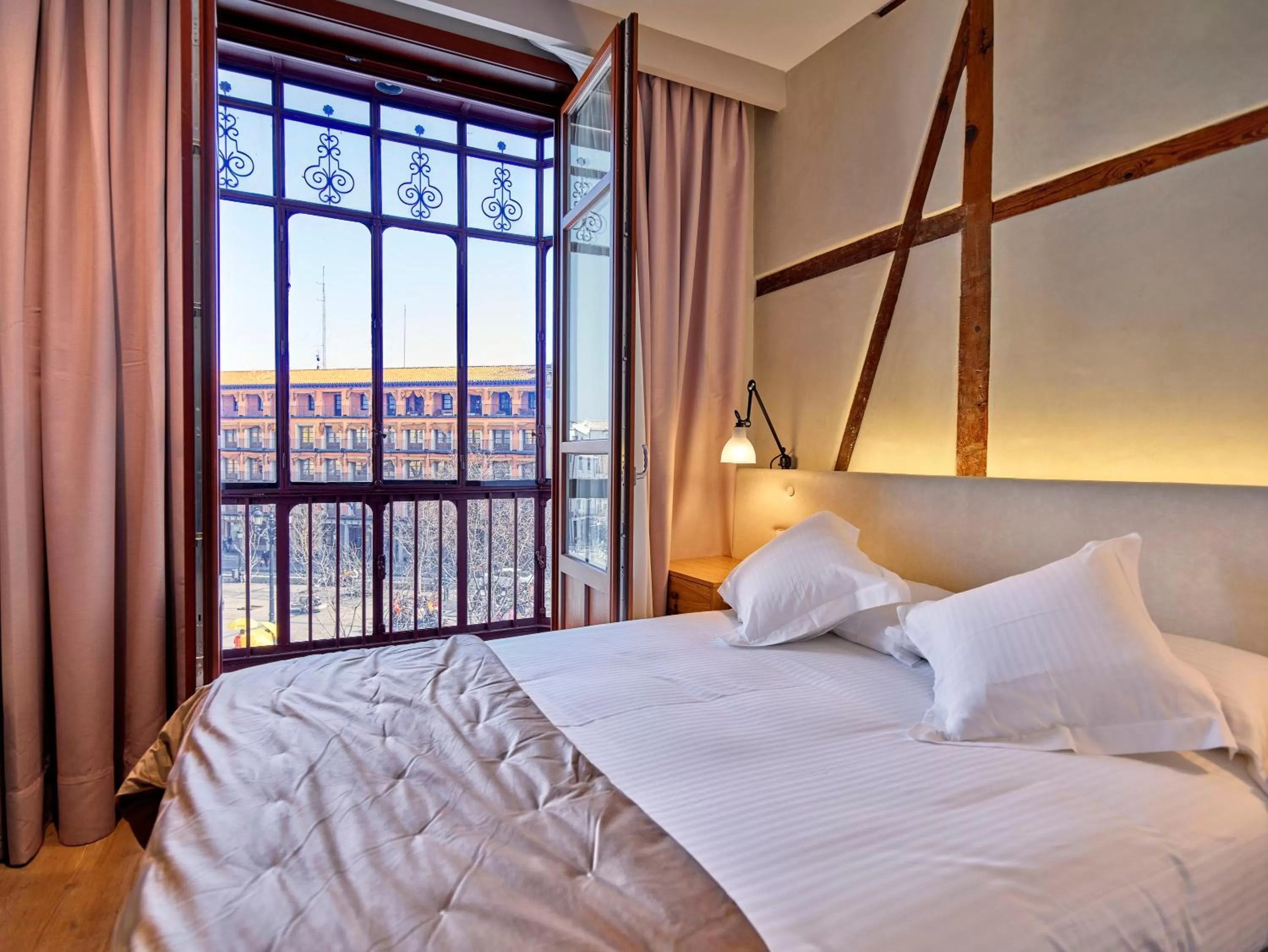 Photo of the whole room, Bed in Hotel Boutique ADOLFO