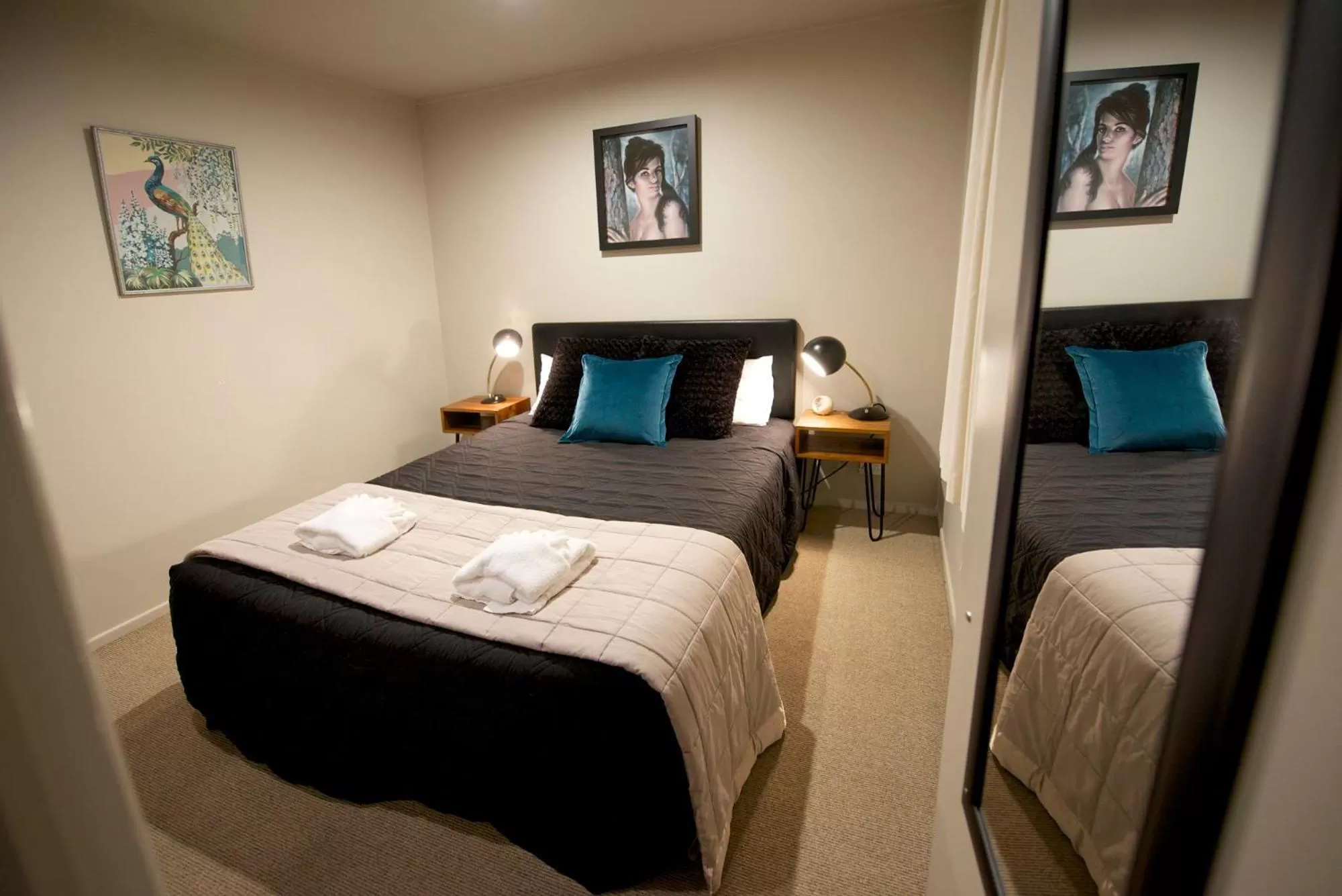 Bed in The Lake Motel