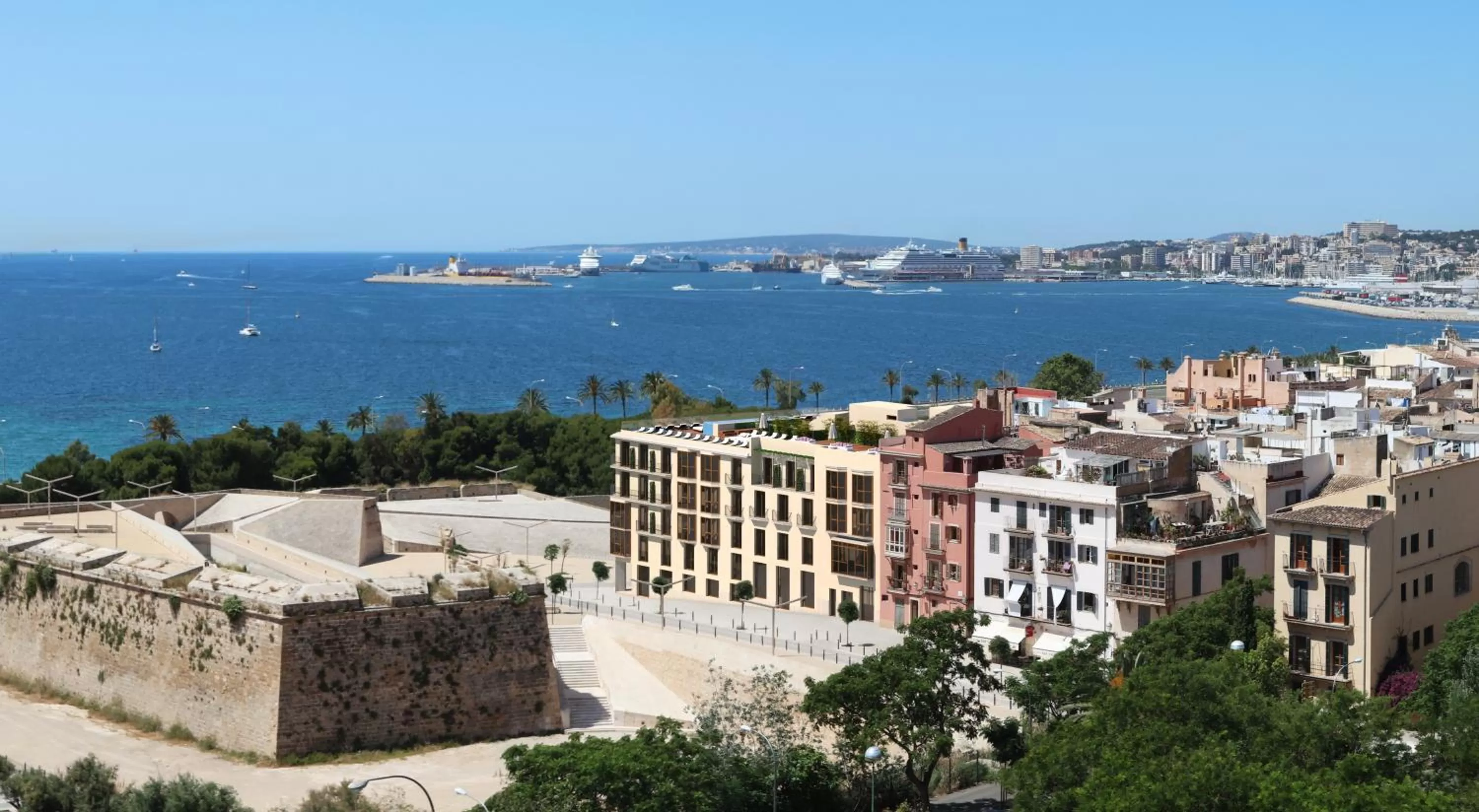 Property building in Es Princep - The Leading Hotels of the World