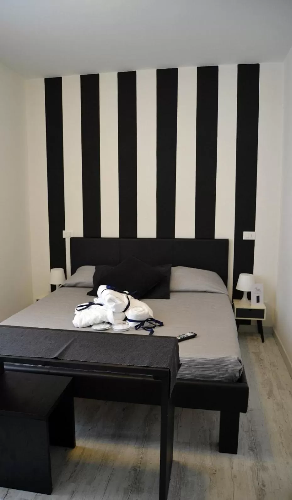 Bedroom, Bed in Hotel Butterfly