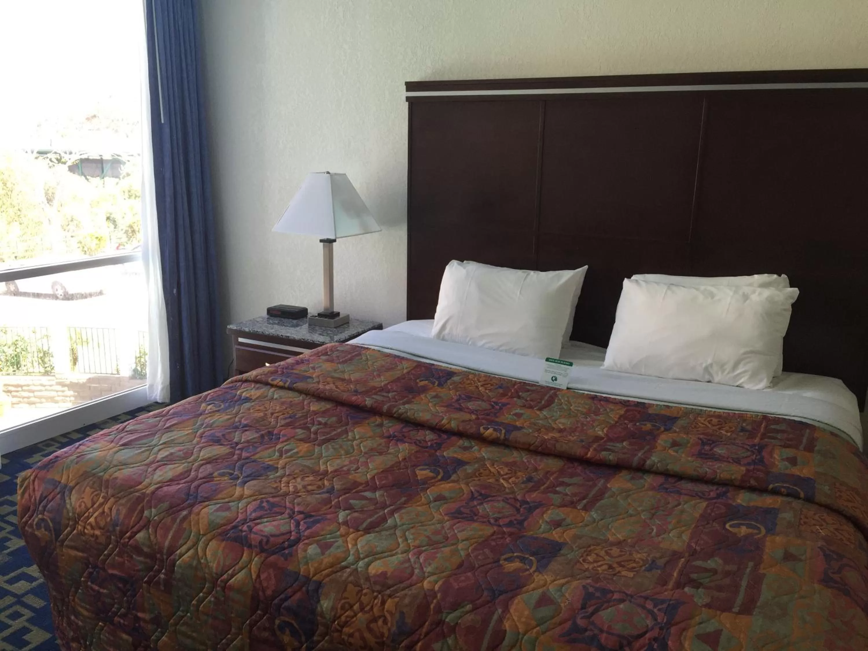 Standard Room, 1 King Bed, Non Smoking in Oceanside, CA – Marina / Camp Pendleton