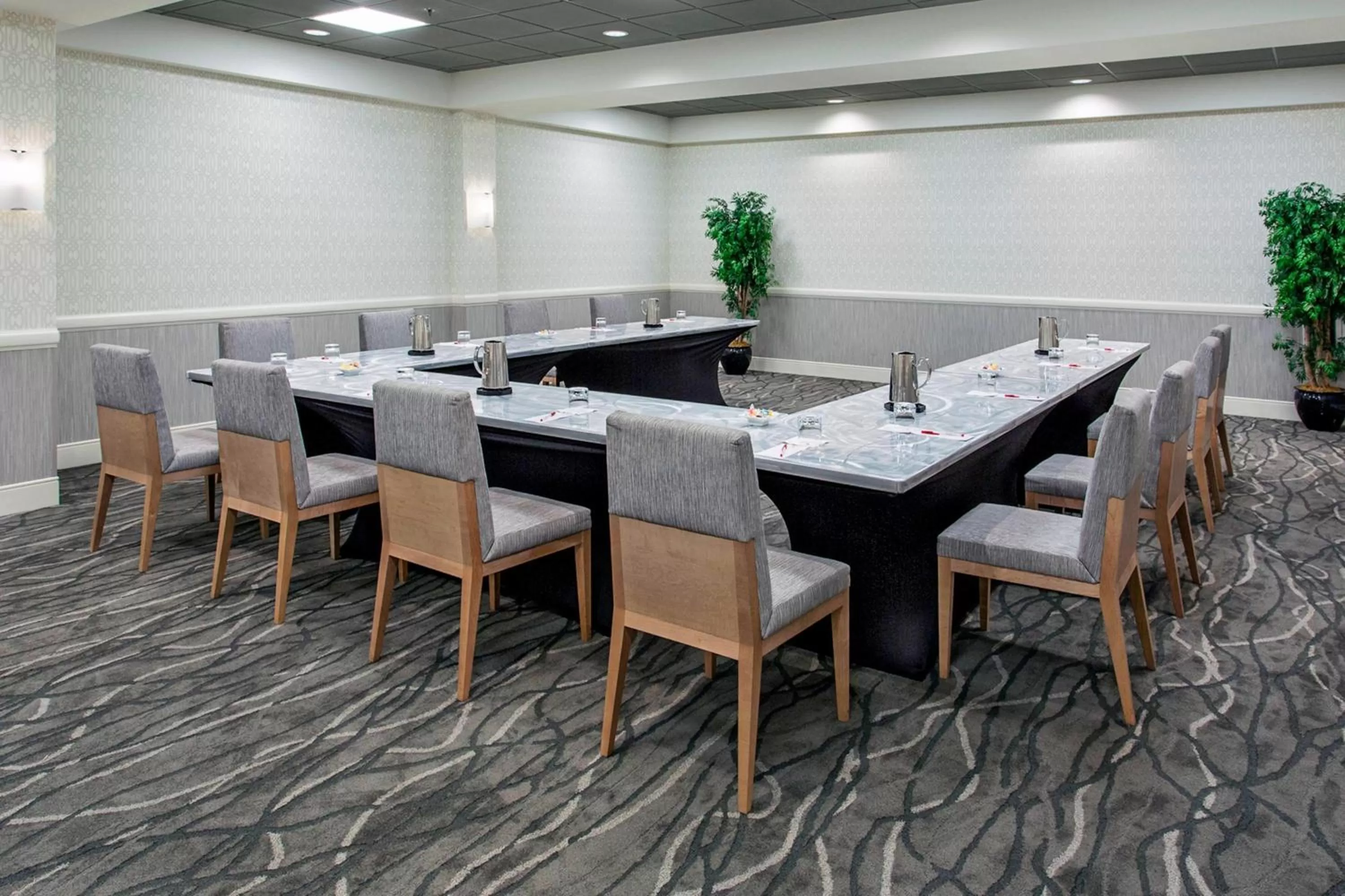 Meeting/conference room in Rochester Airport Marriott