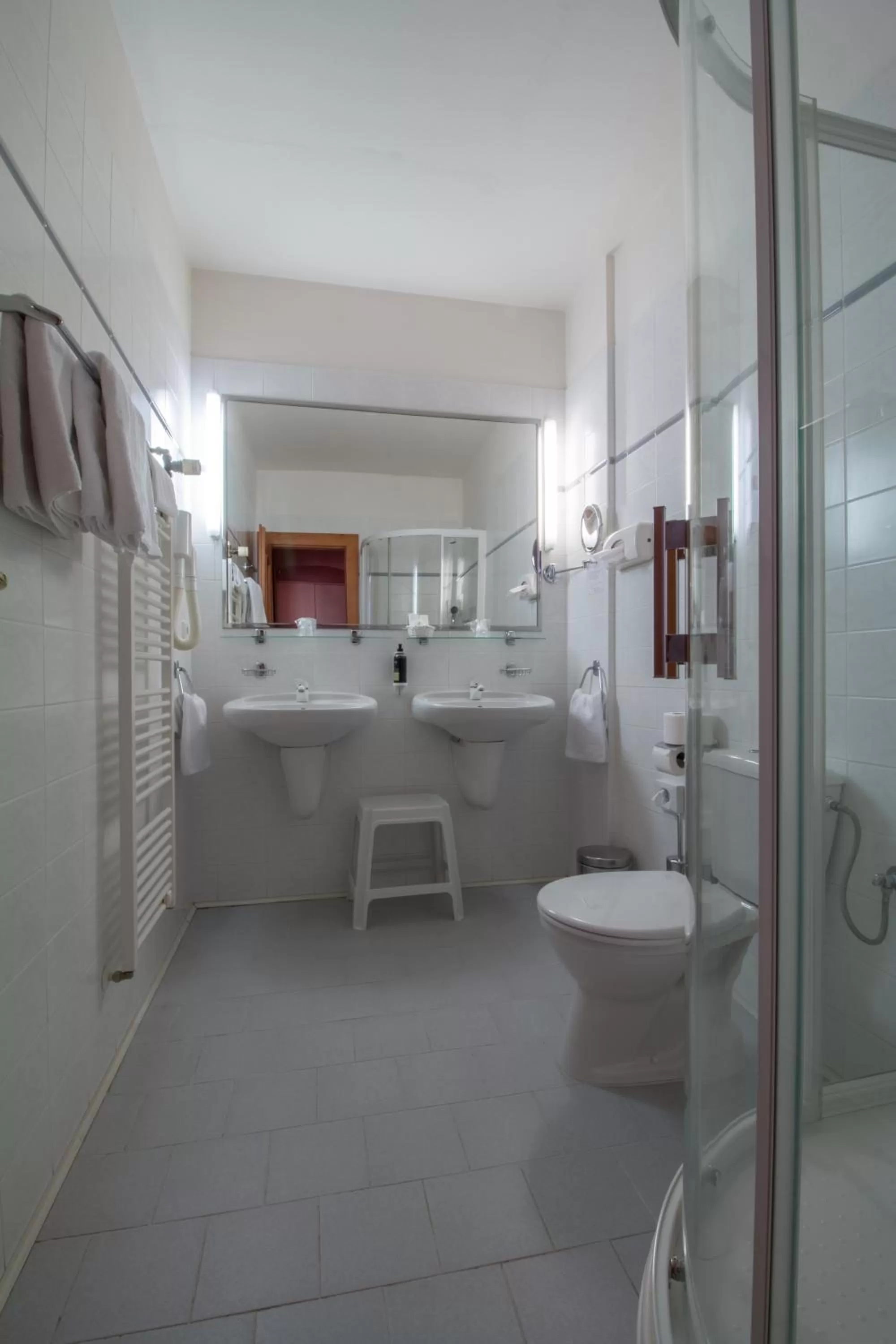 Bathroom in Ensana Hvězda - Imperiál - Neapol