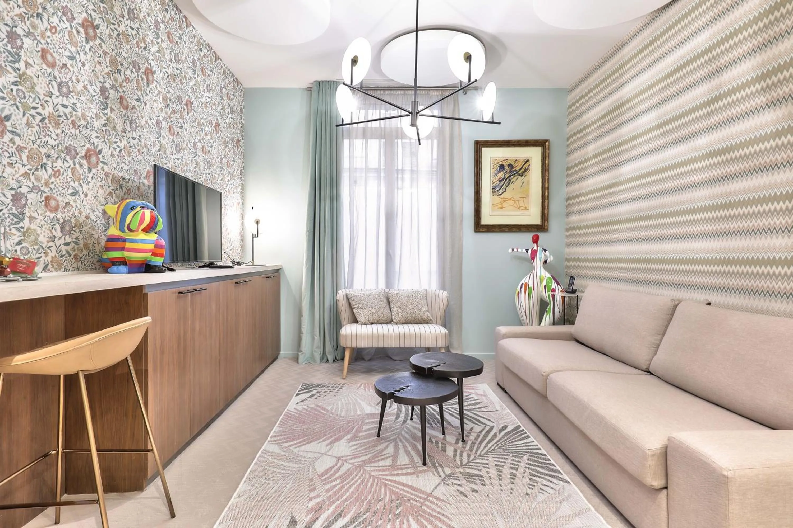 Seating area in Hotel 33 Marbeuf