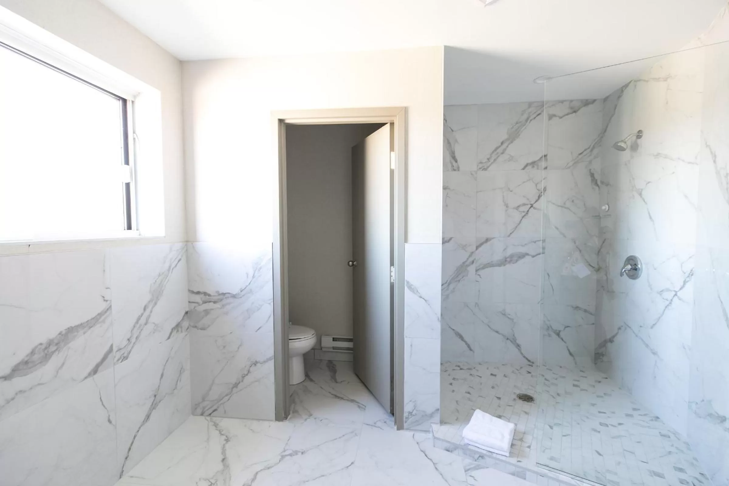 Bathroom in Best Western Plus Montreal East