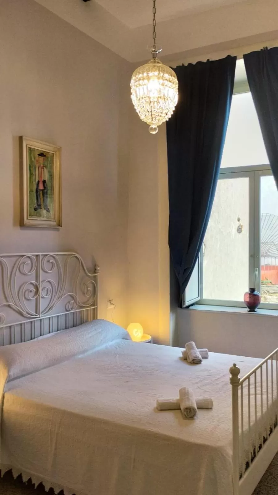 Bedroom, Bed in B&B Palazzo Carafa di Montorio