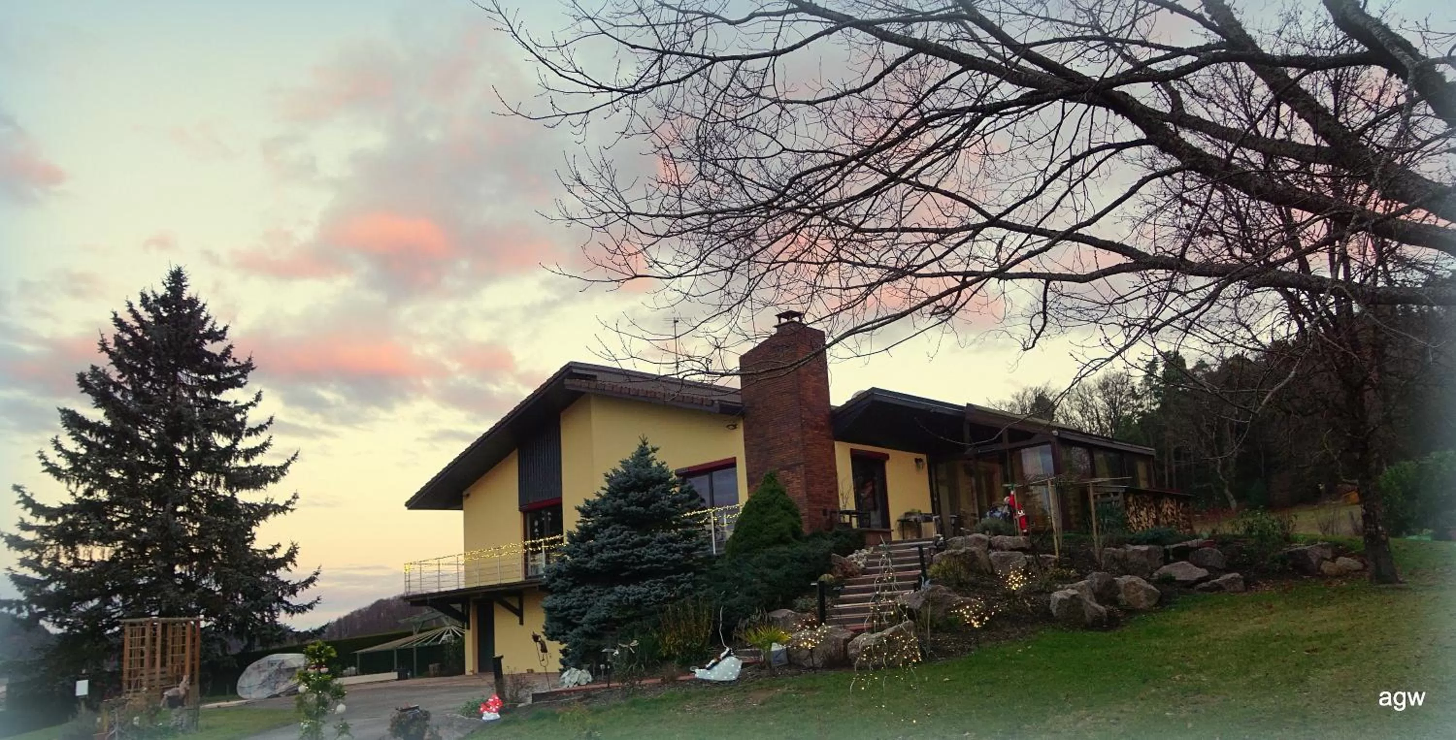 Property building in Chambres d'Hôtes de l'Avison
