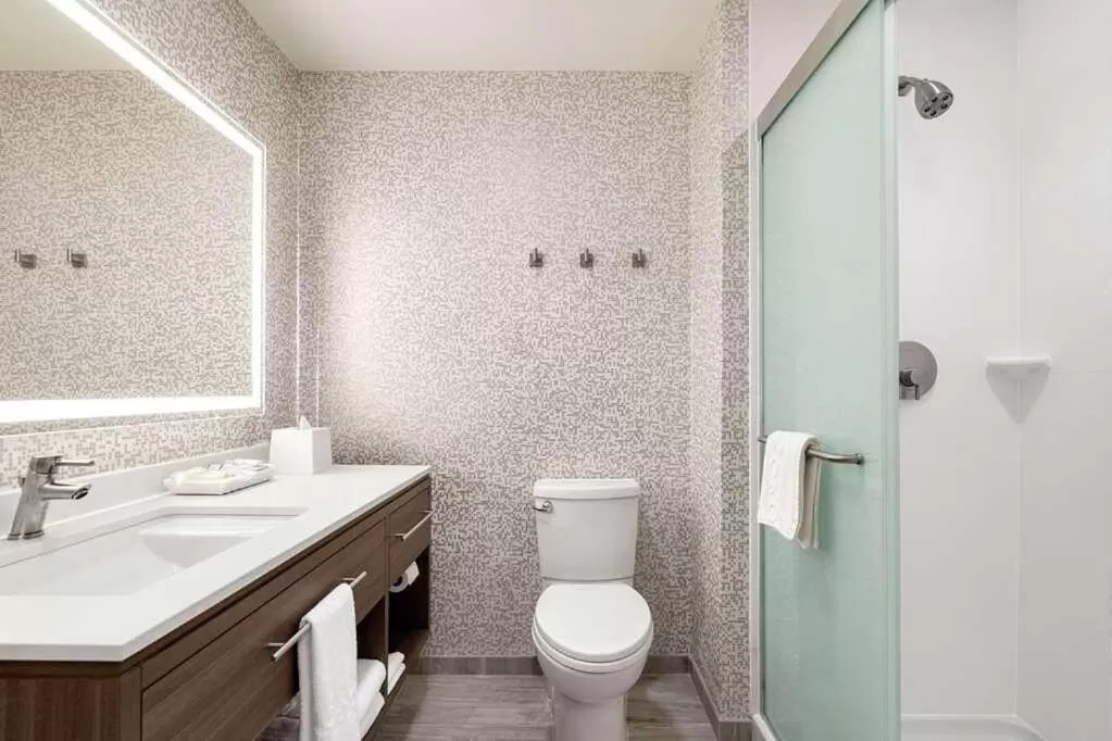 Bathroom in Home2 Suites By Hilton Alamogordo White Sands