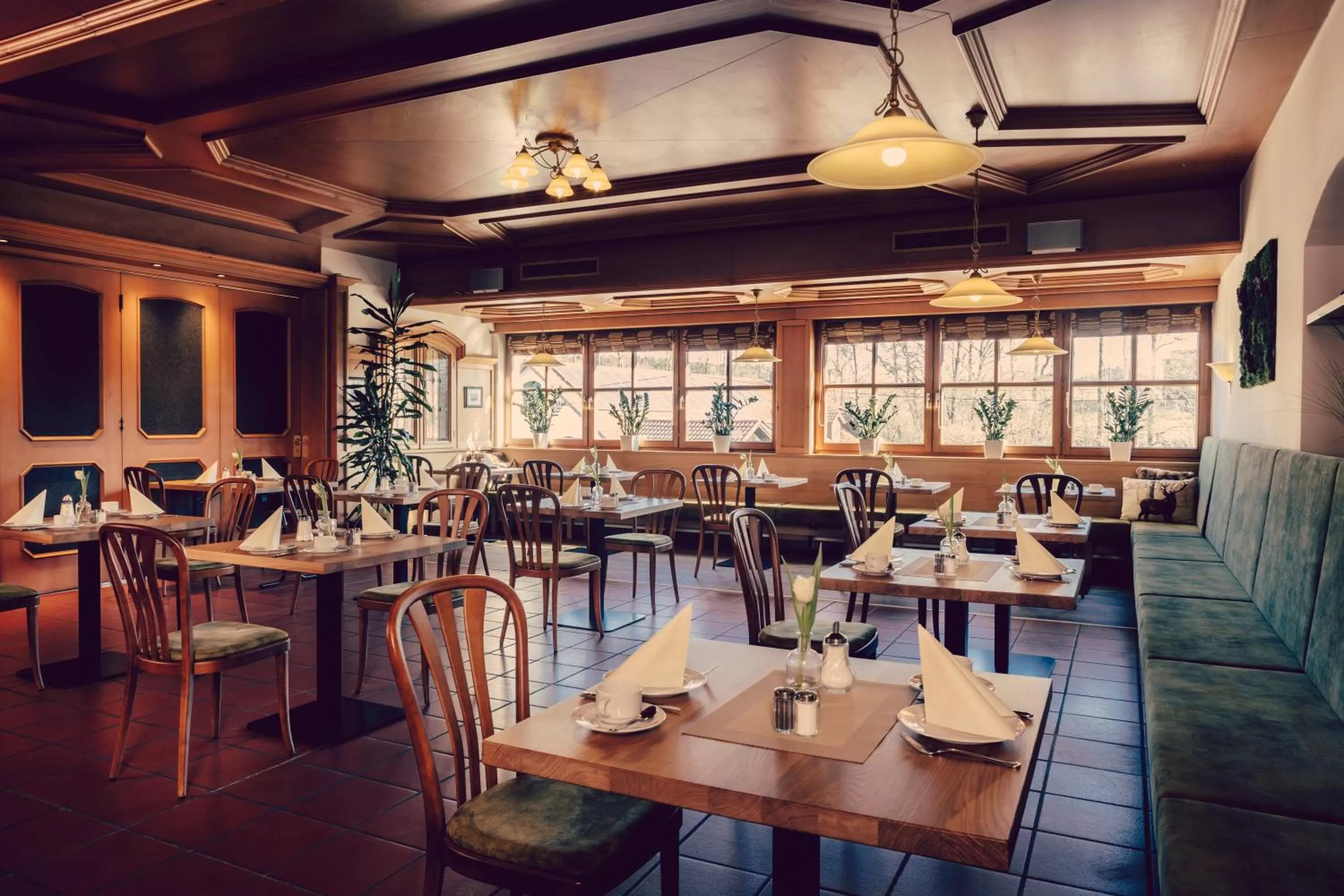 Restaurant/places to eat in Landhotel Hallnberg