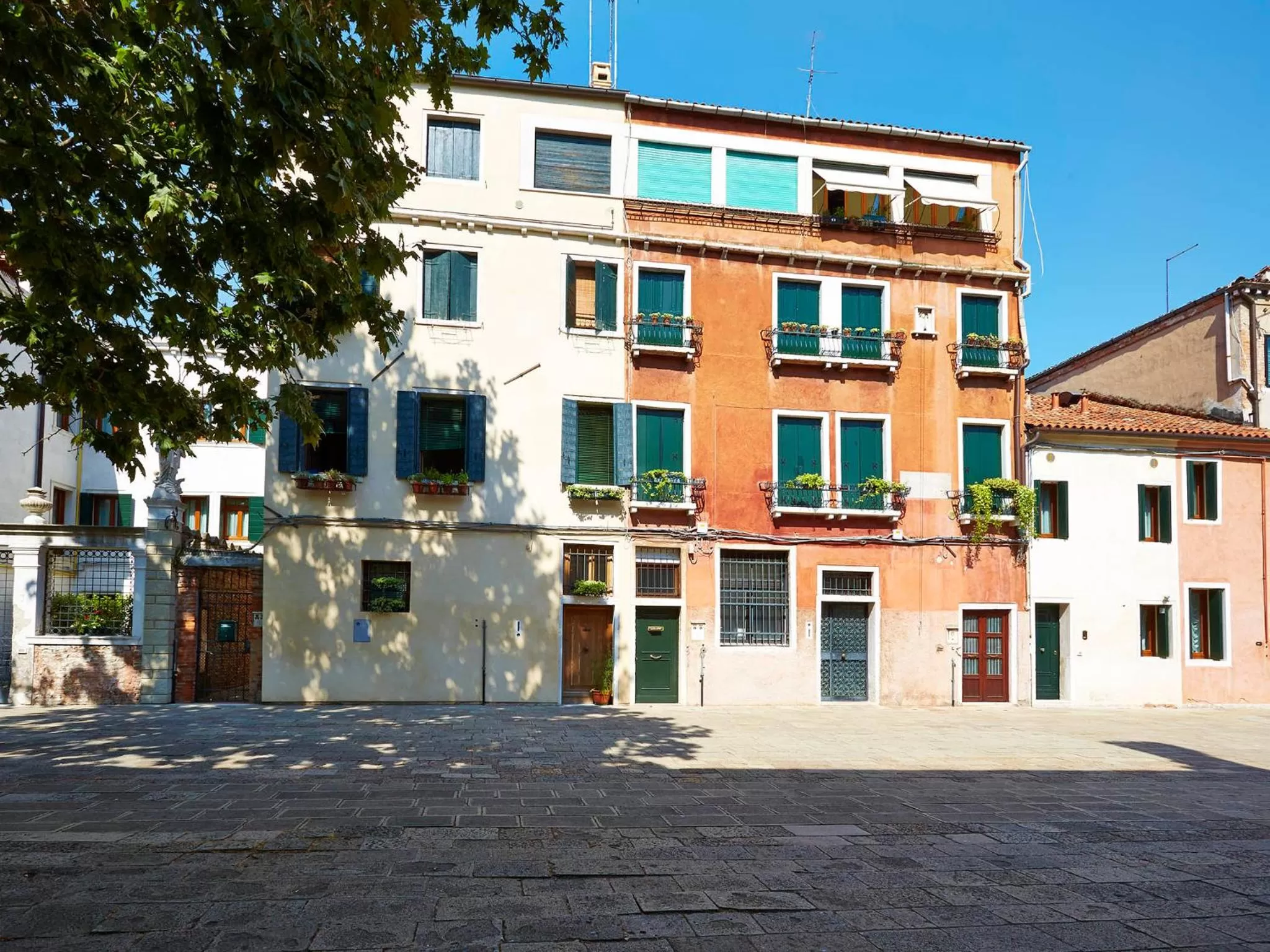 Facade/entrance in Canal Grande