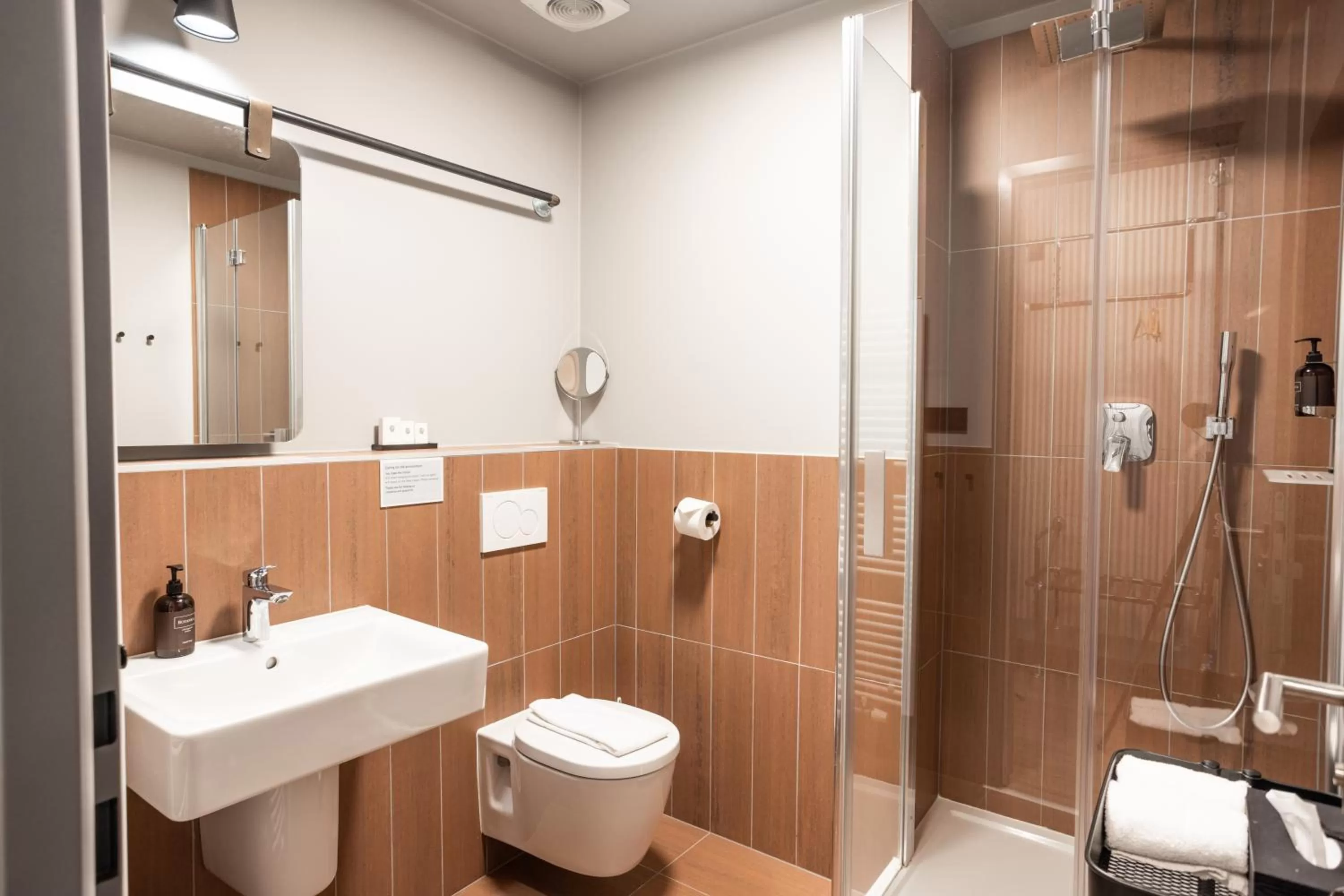 Shower in Miss Sophie's Downtown