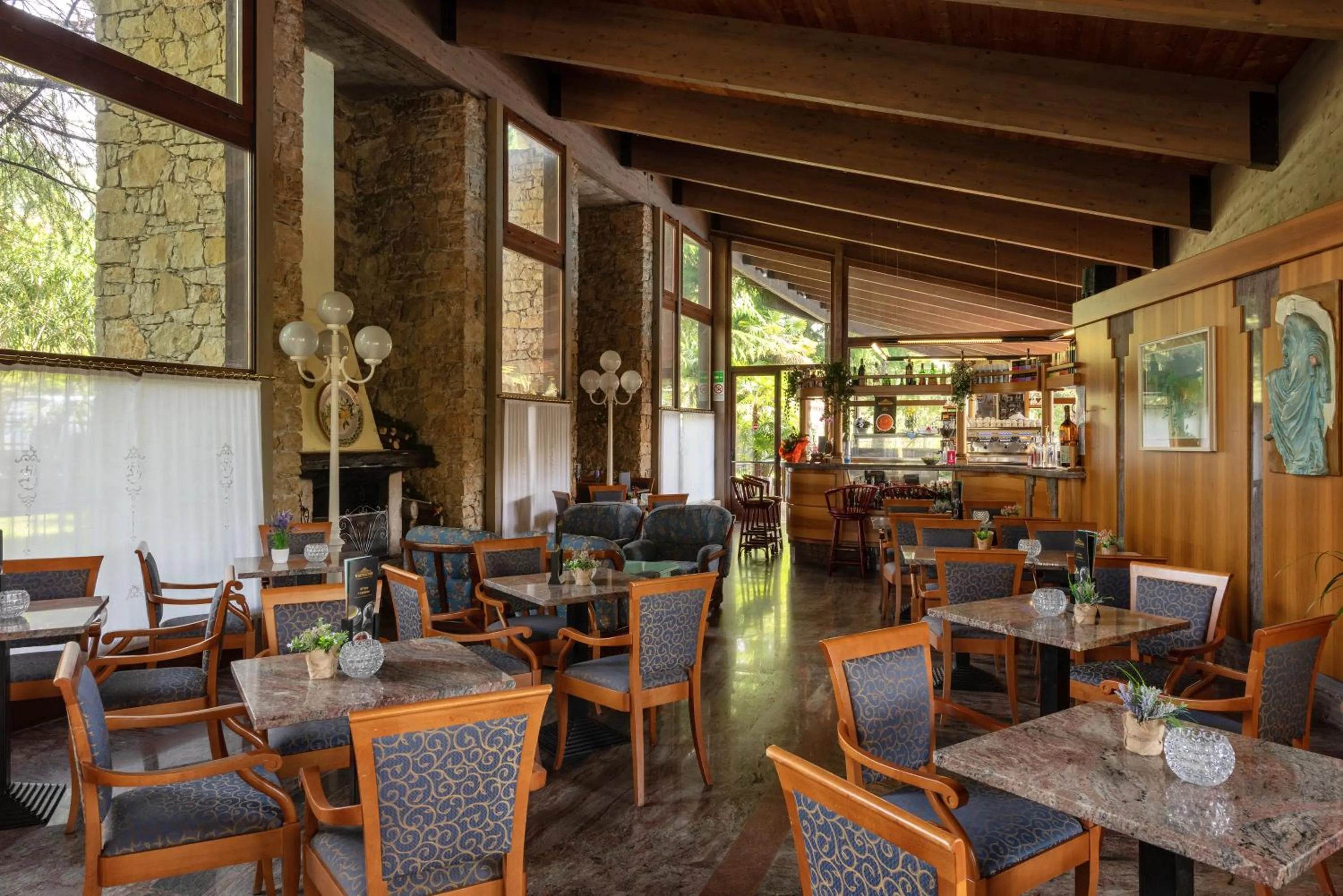 Lounge or bar in Sporthotel Olimpo