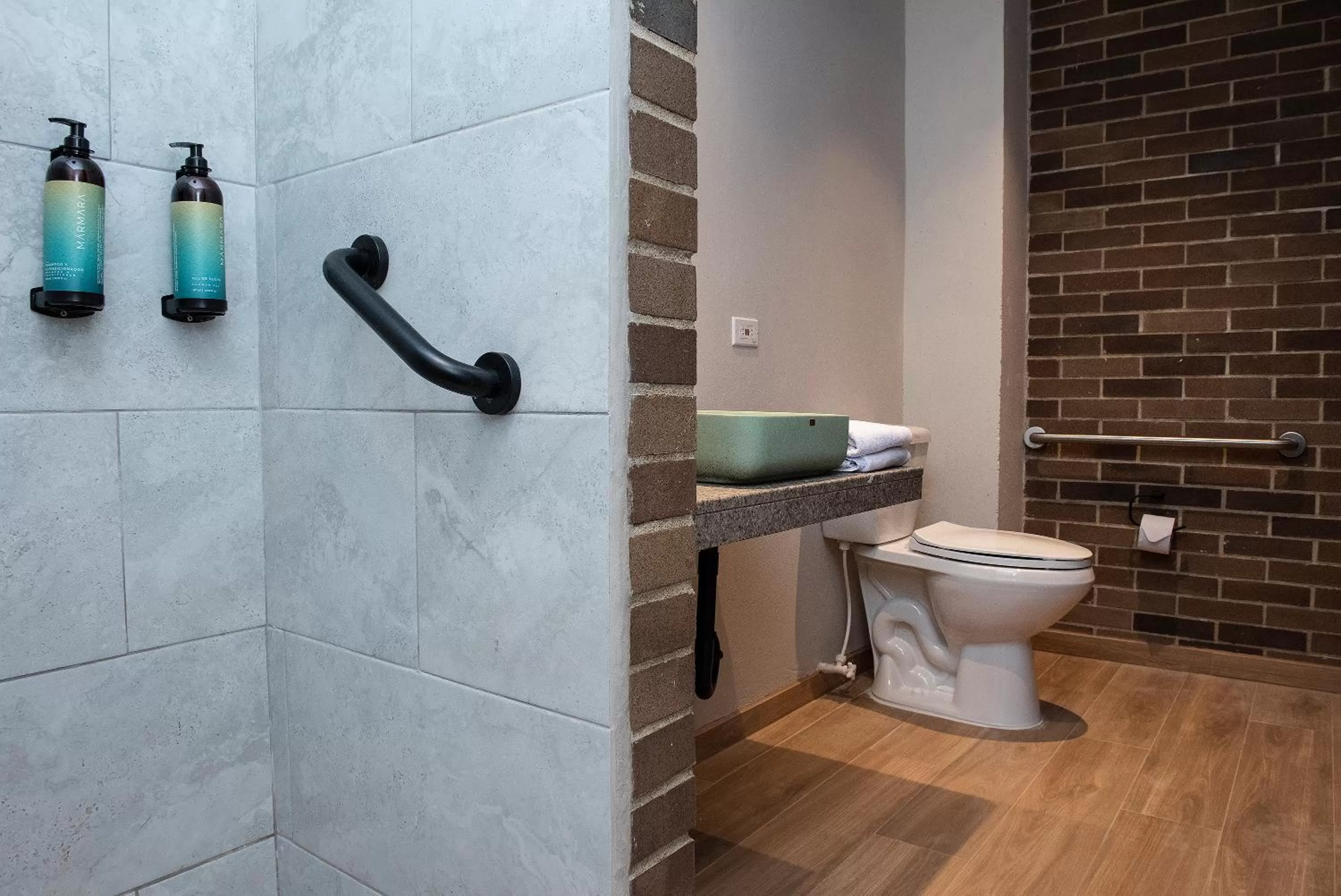 Bathroom in Casa Rose Hotel