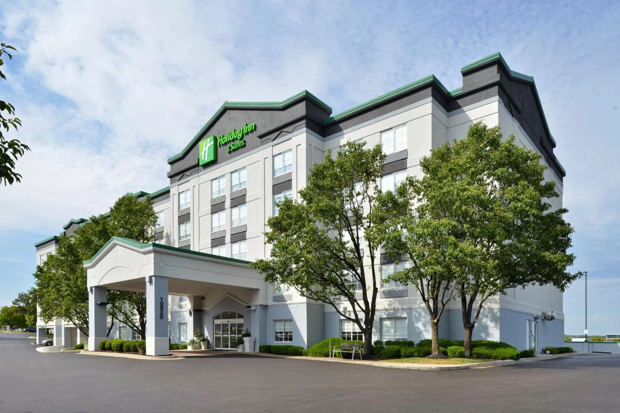 Property building in Holiday Inn Hotel & Suites Overland Park-Convention Center by IHG