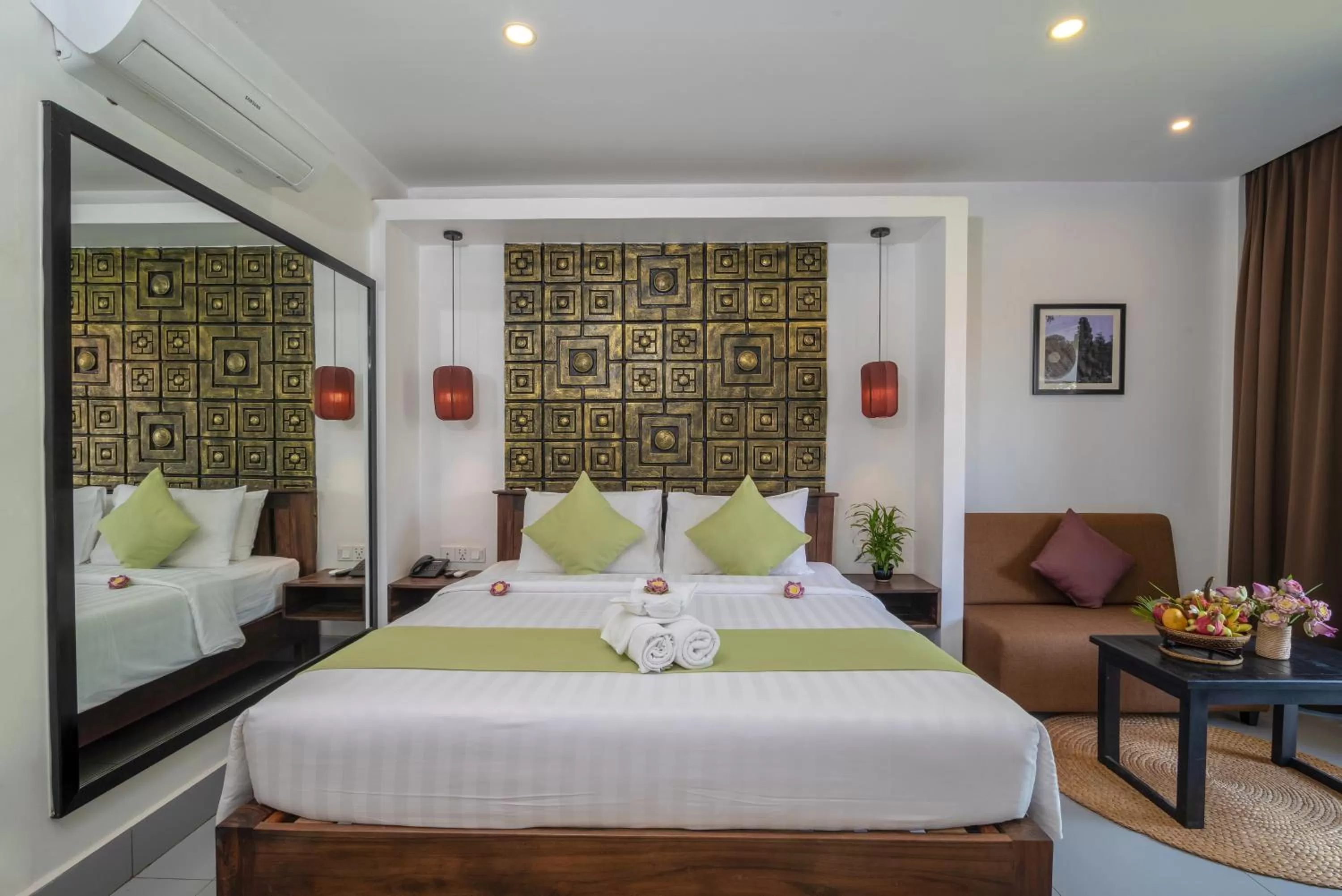 Photo of the whole room, Bed in Ladear Privilege Rooms