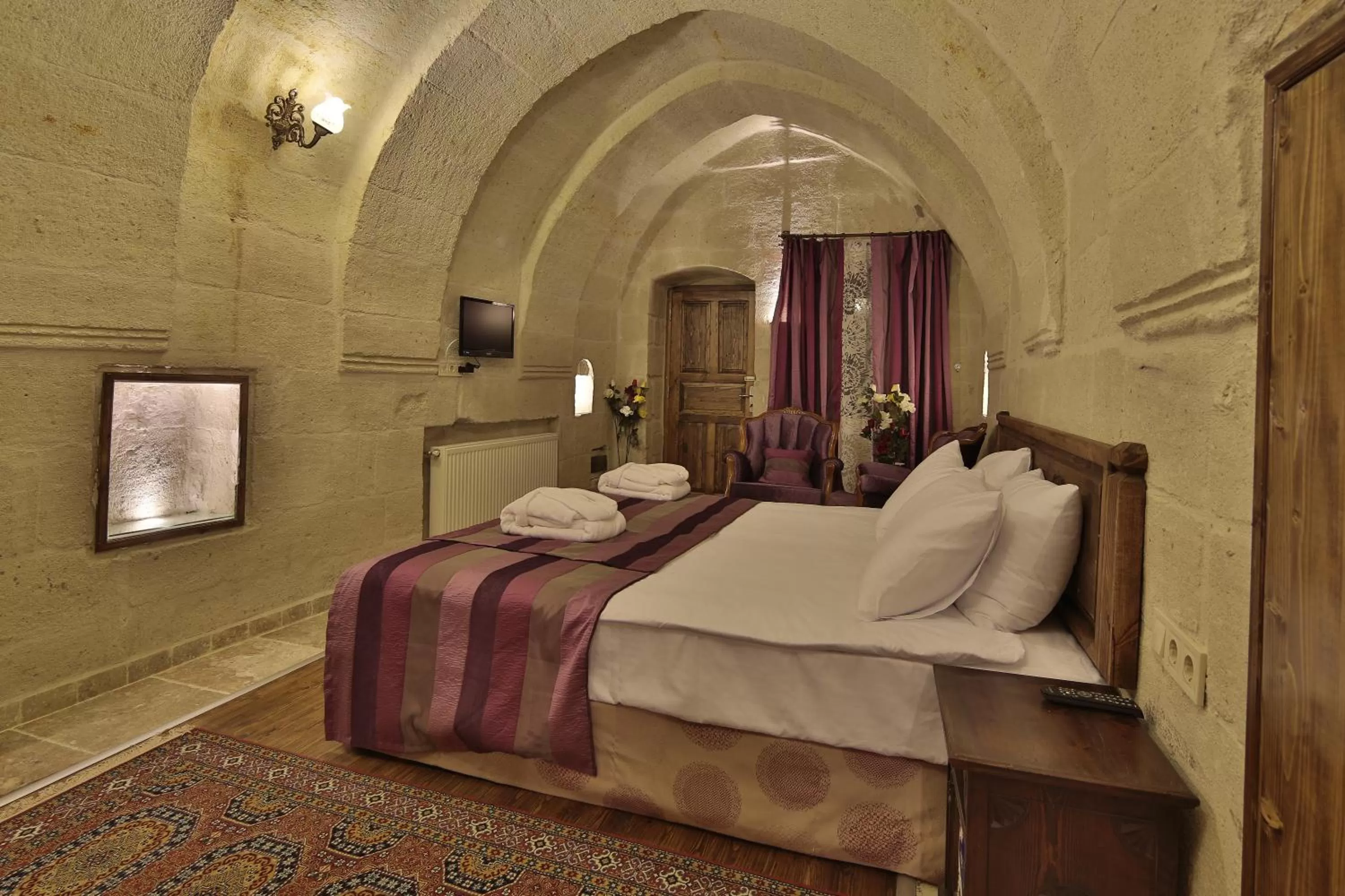 Bed in Roc Of Cappadocia