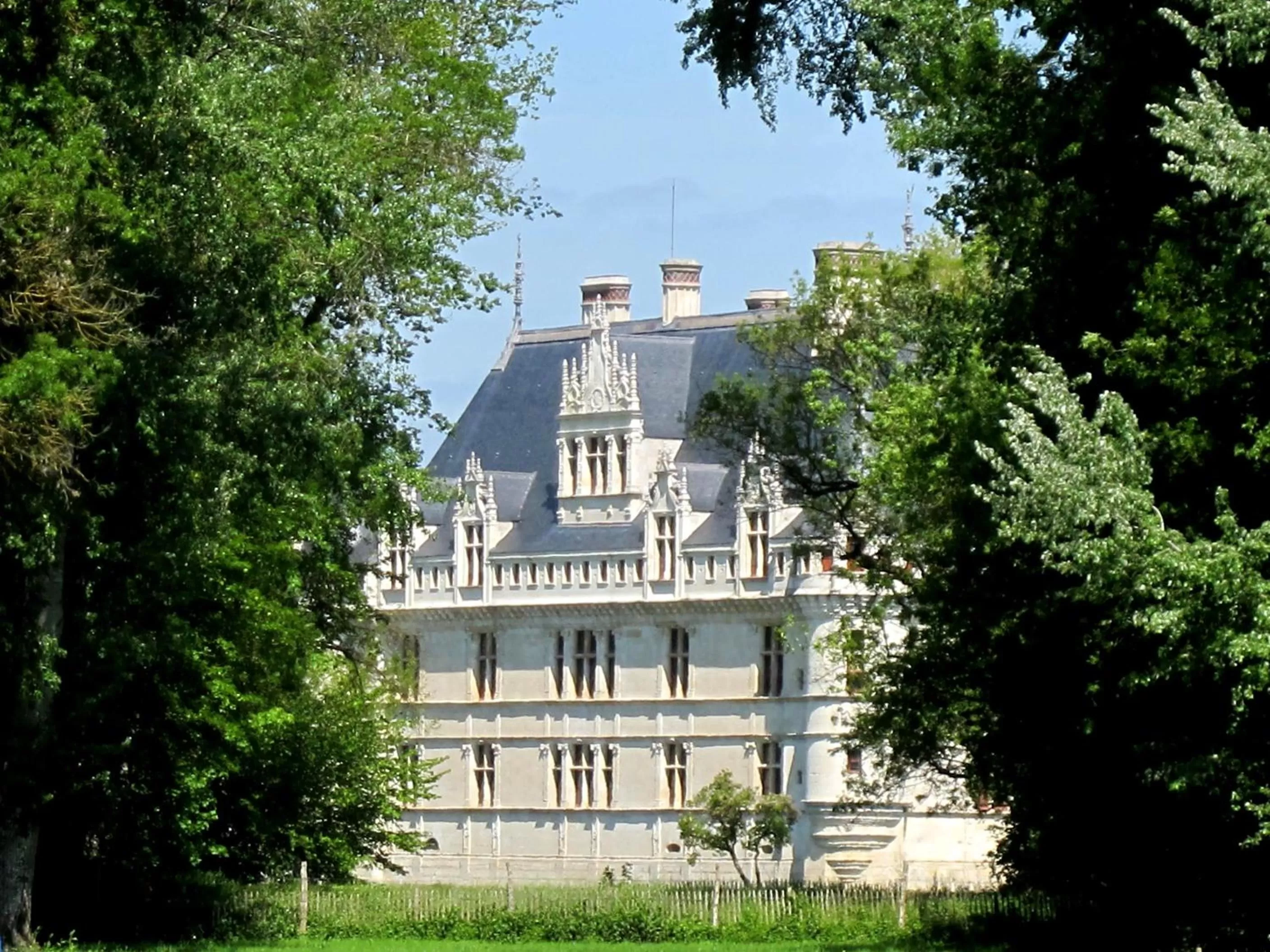 Nearby landmark in Manoir de la Rémonière