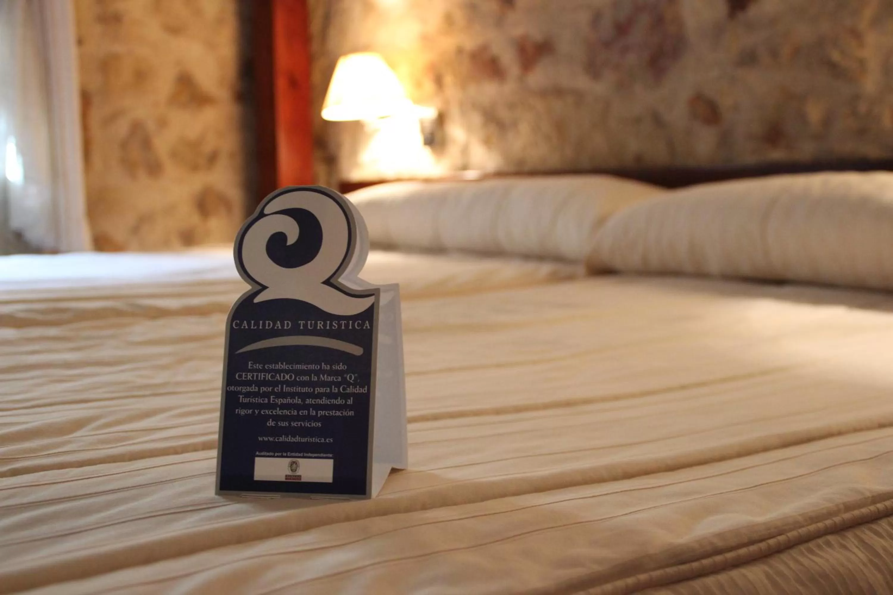 Bedroom, Bed in Hotel Microtel Placentinos