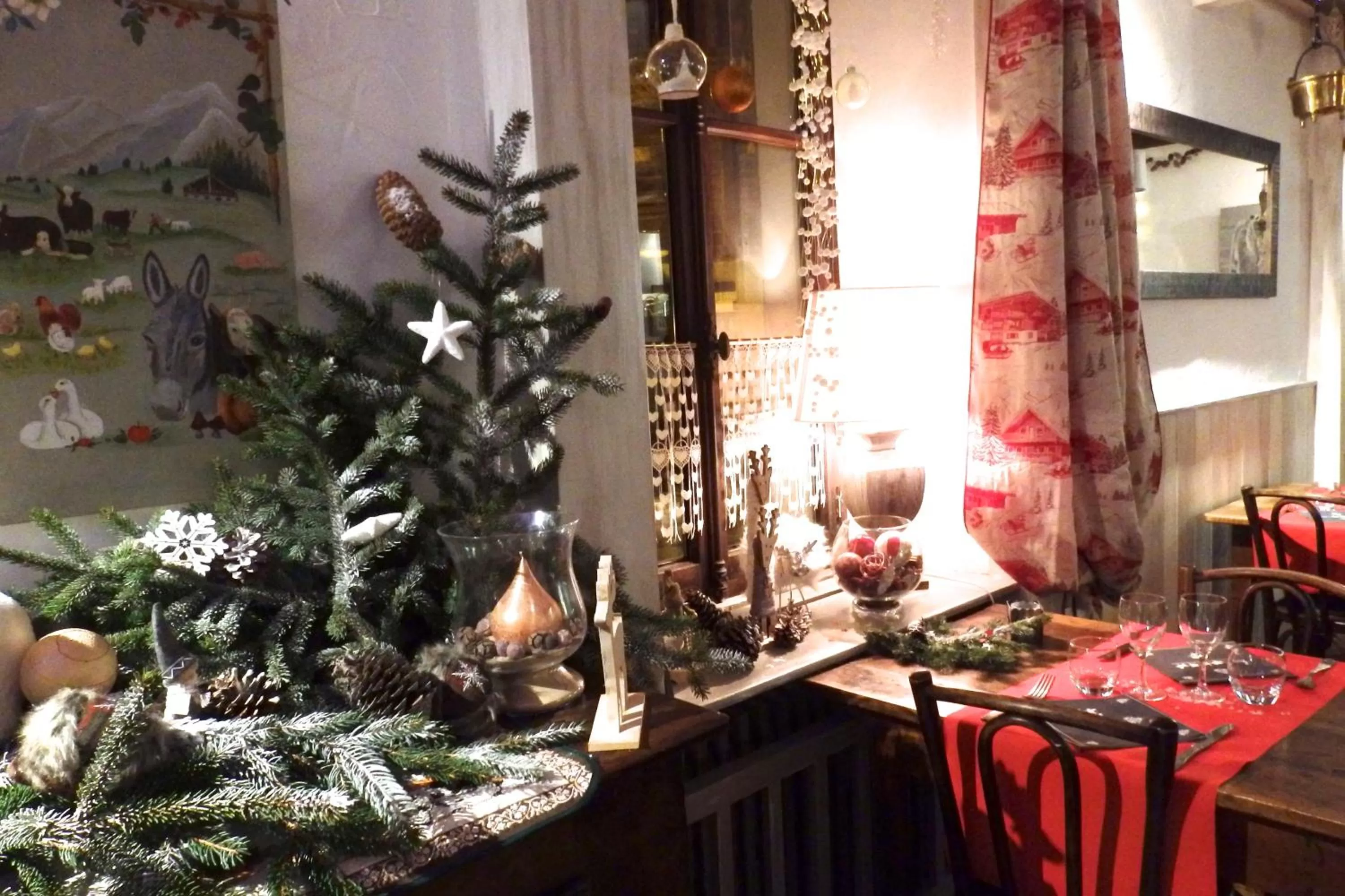 Restaurant/places to eat in Hôtel Viallet