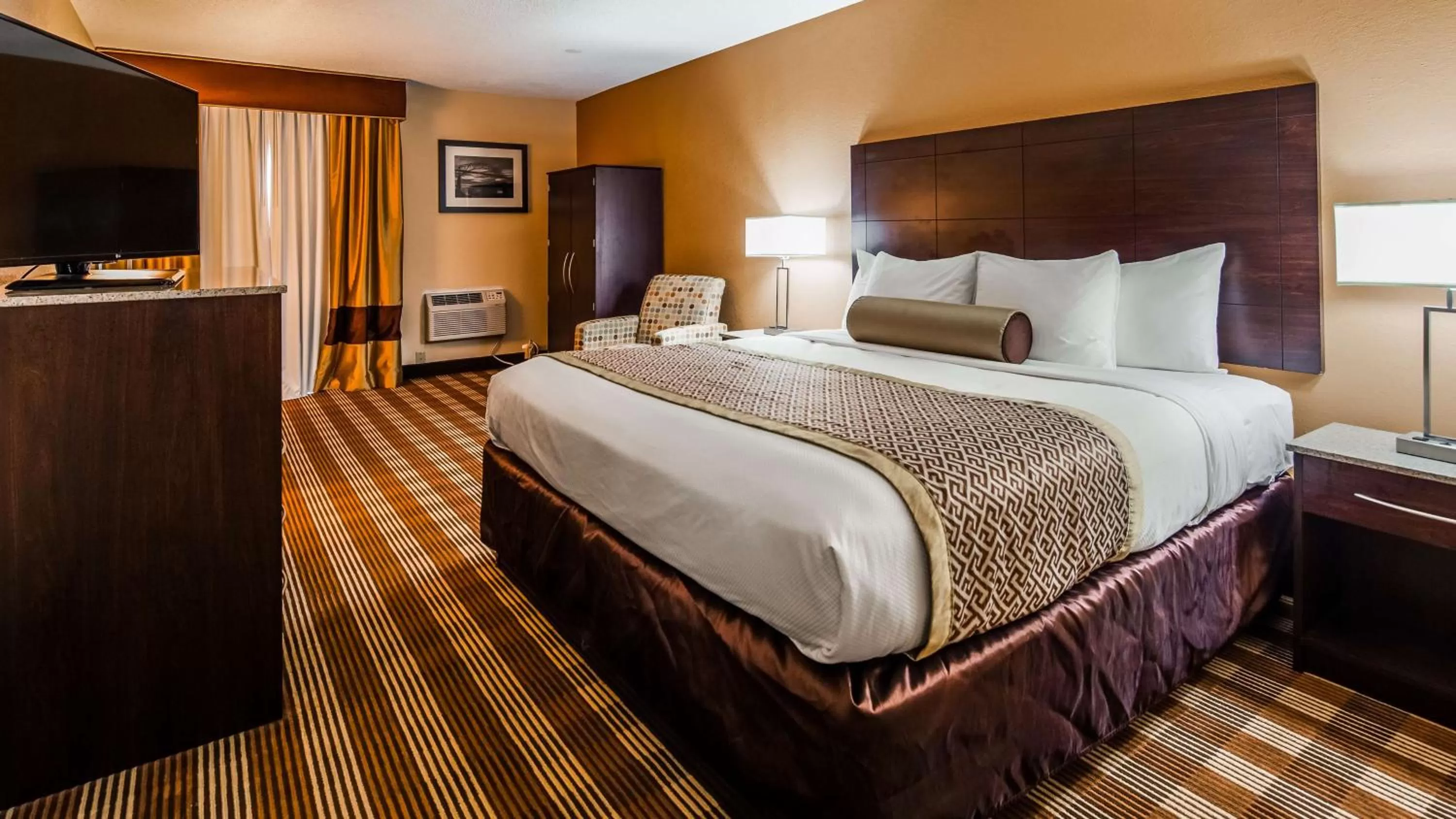 Photo of the whole room in Best Western Cape Cod Hotel