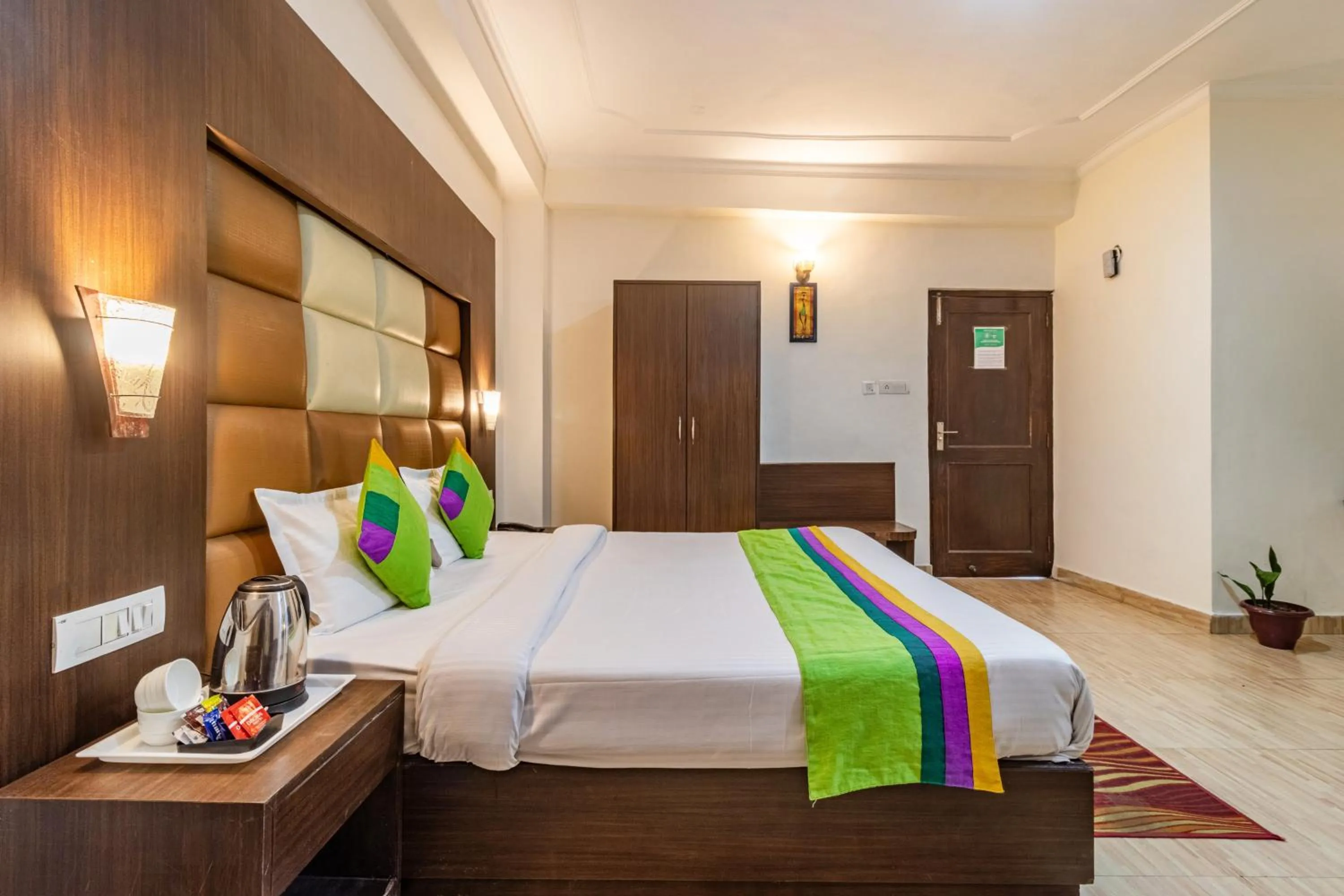 Bedroom, Bed in Treebo Trend Snow View Resort